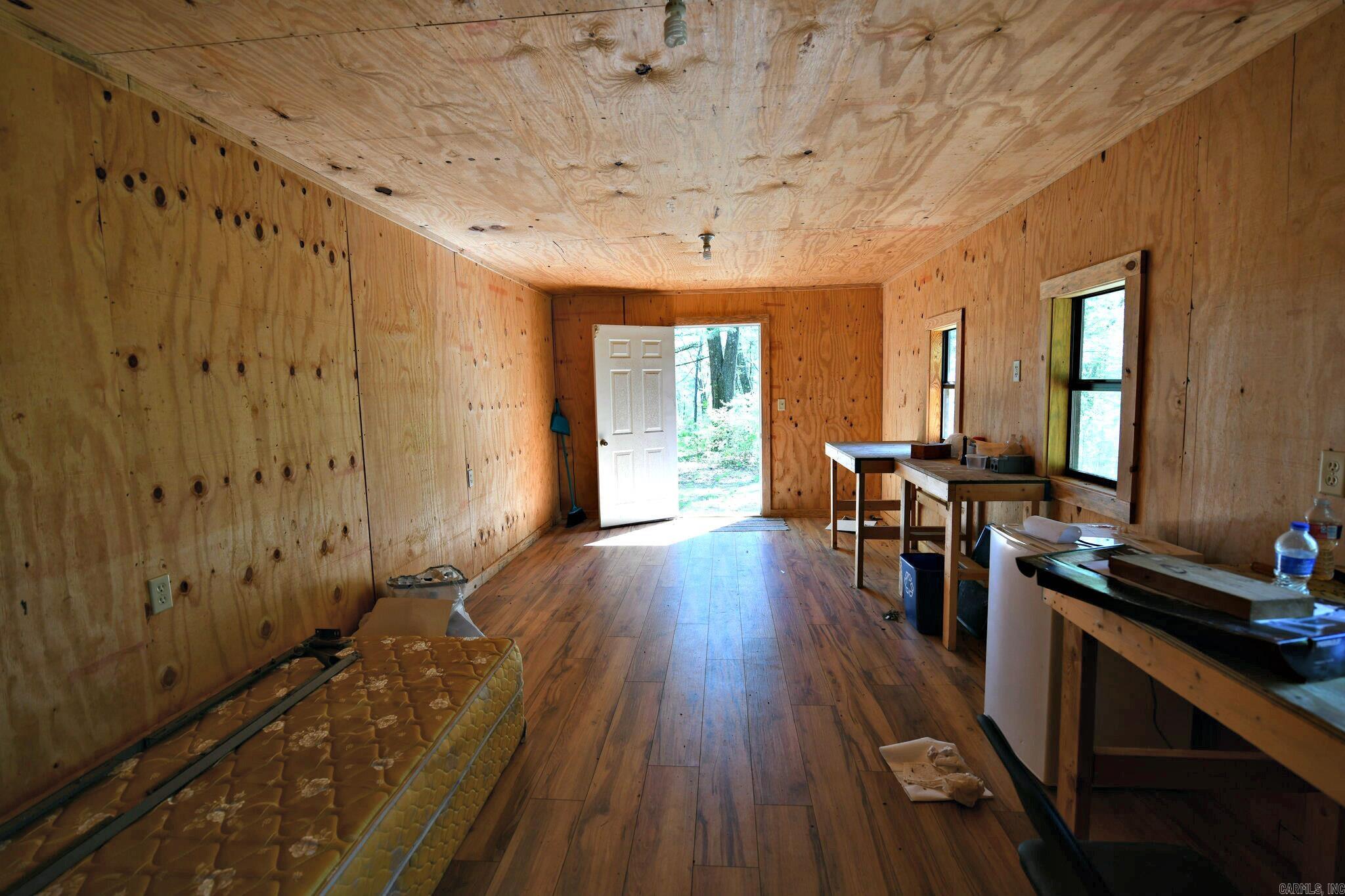 120 Paw Lane Mena, AR 71953