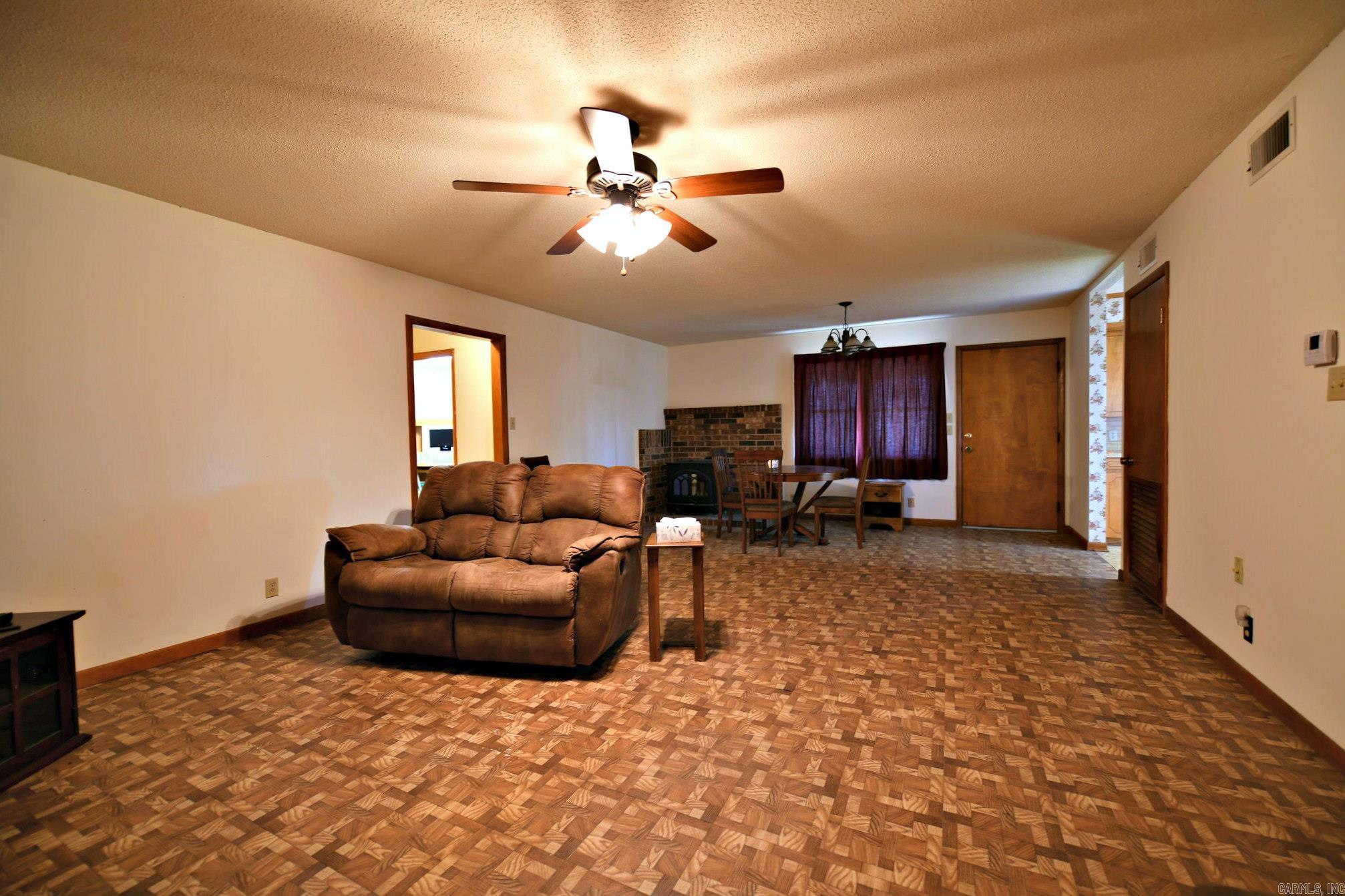 120 Paw Lane Mena, AR 71953