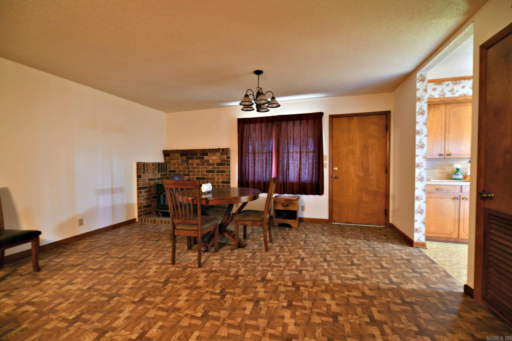 120 Paw Lane Mena, AR 71953