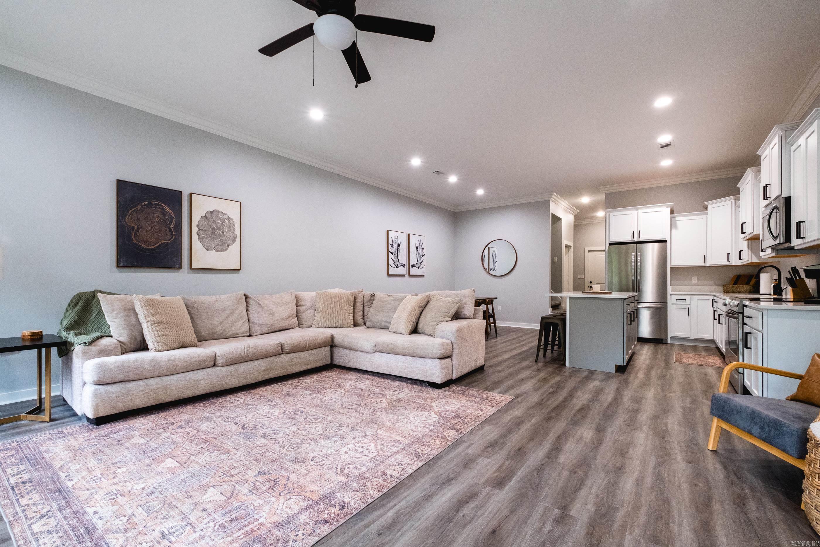 215  Long Beach Drive  Hot Springs, AR