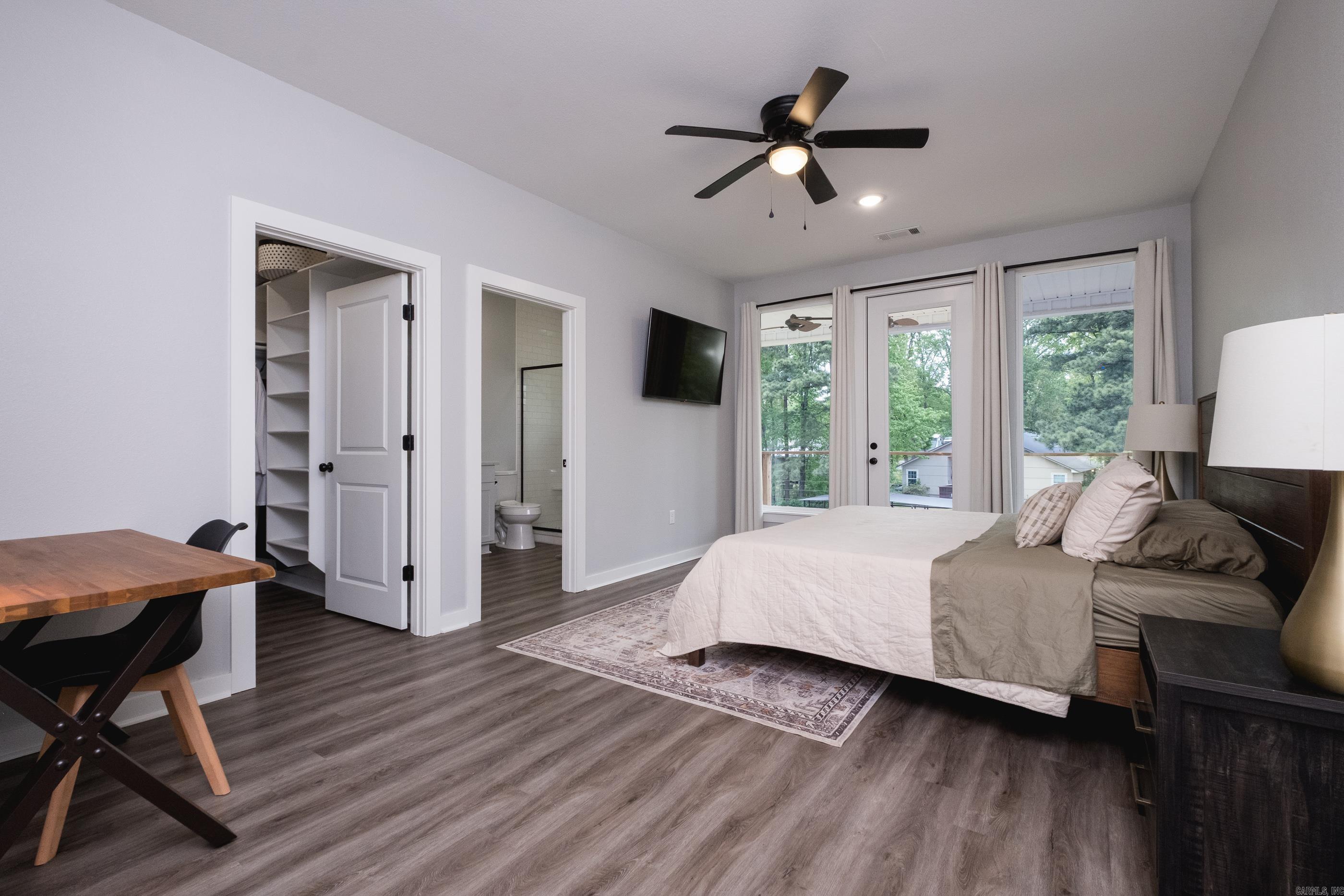 215  Long Beach Drive  Hot Springs, AR