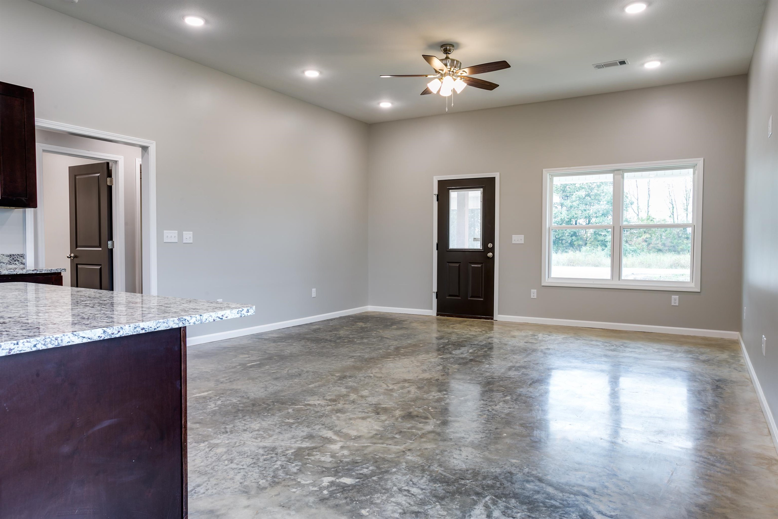 1811 SE FRONT  Hoxie, AR