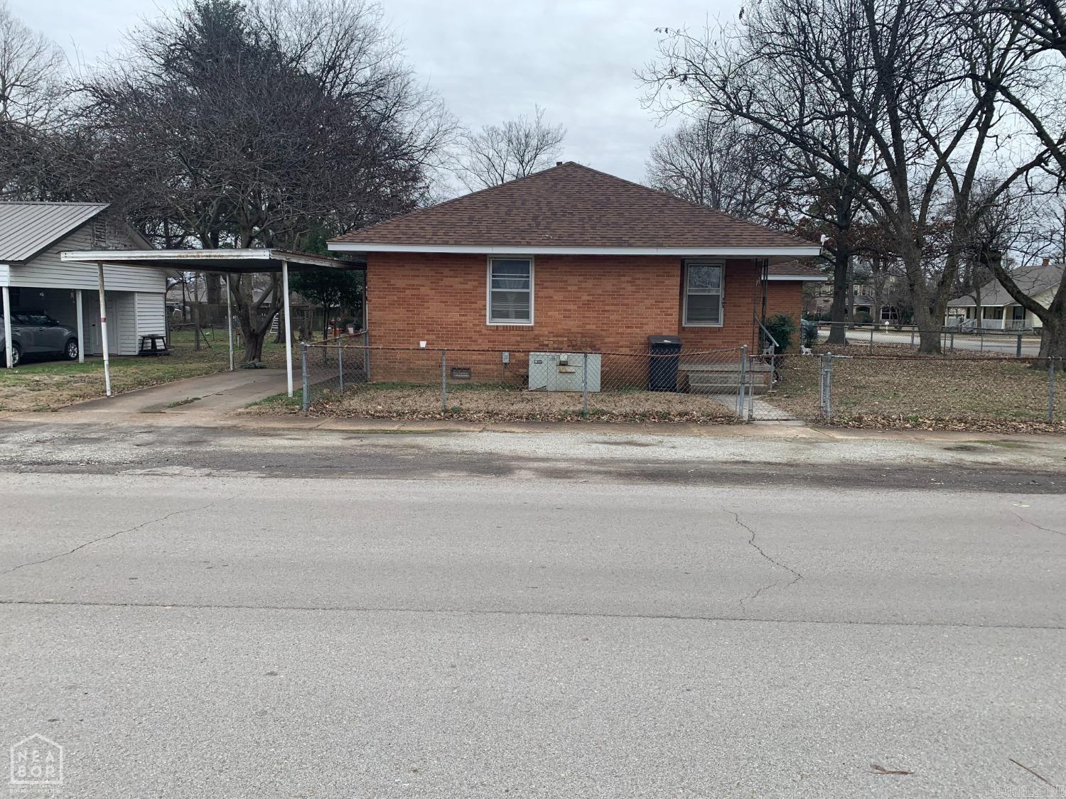 305 W 3Rd  Walnut Ridge, AR