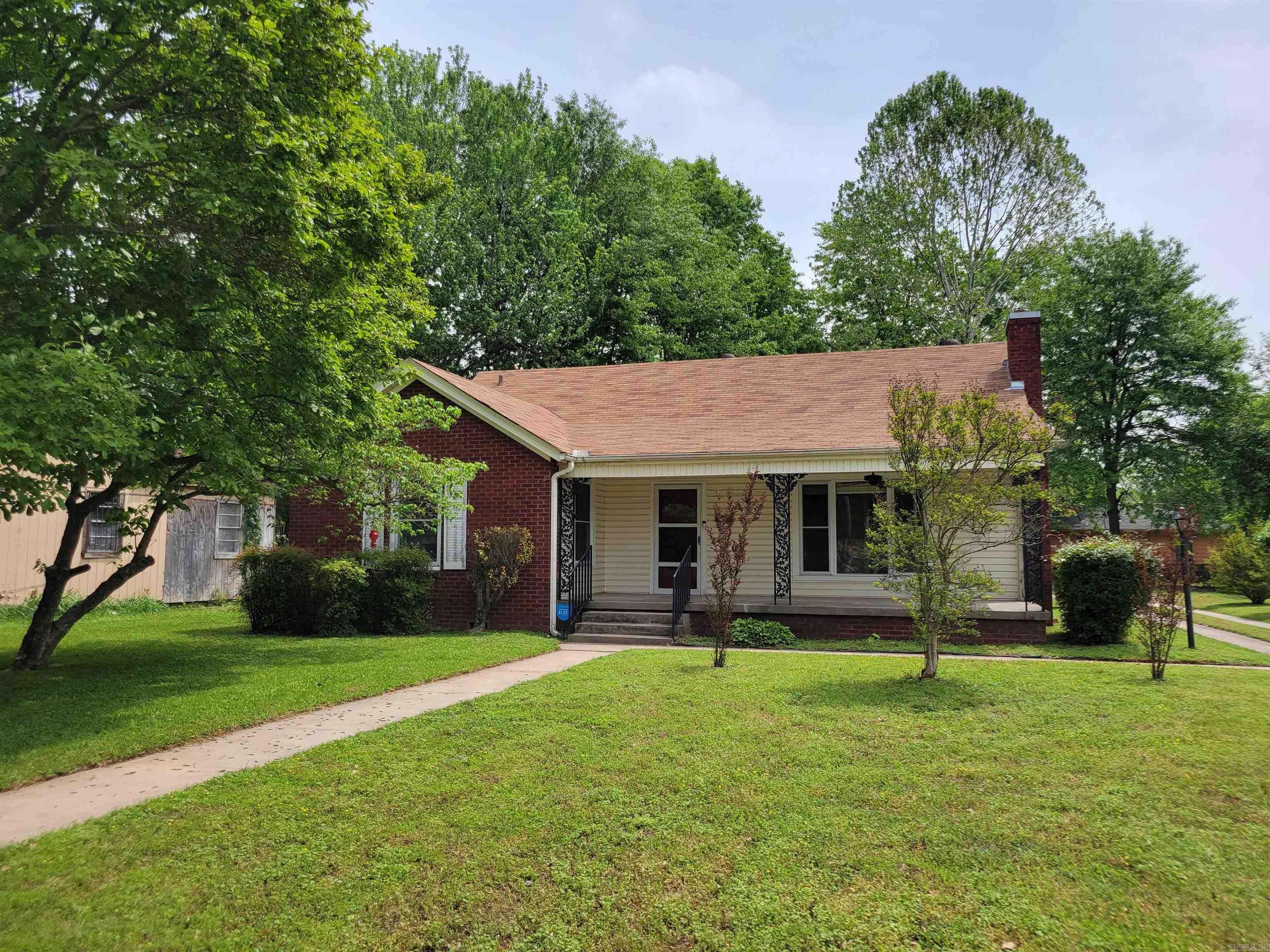 714  Water  North Little Rock, AR