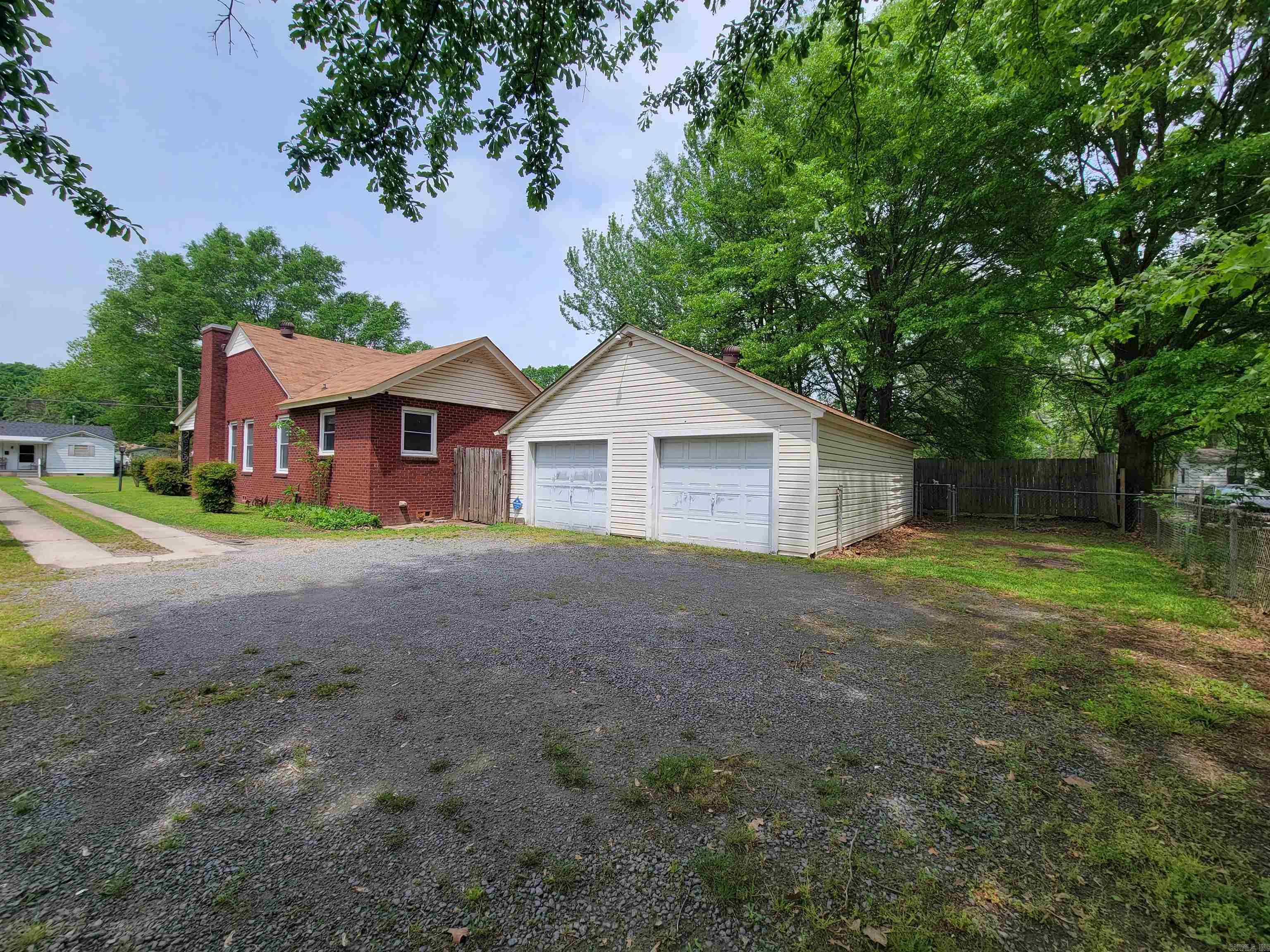 714  Water  North Little Rock, AR