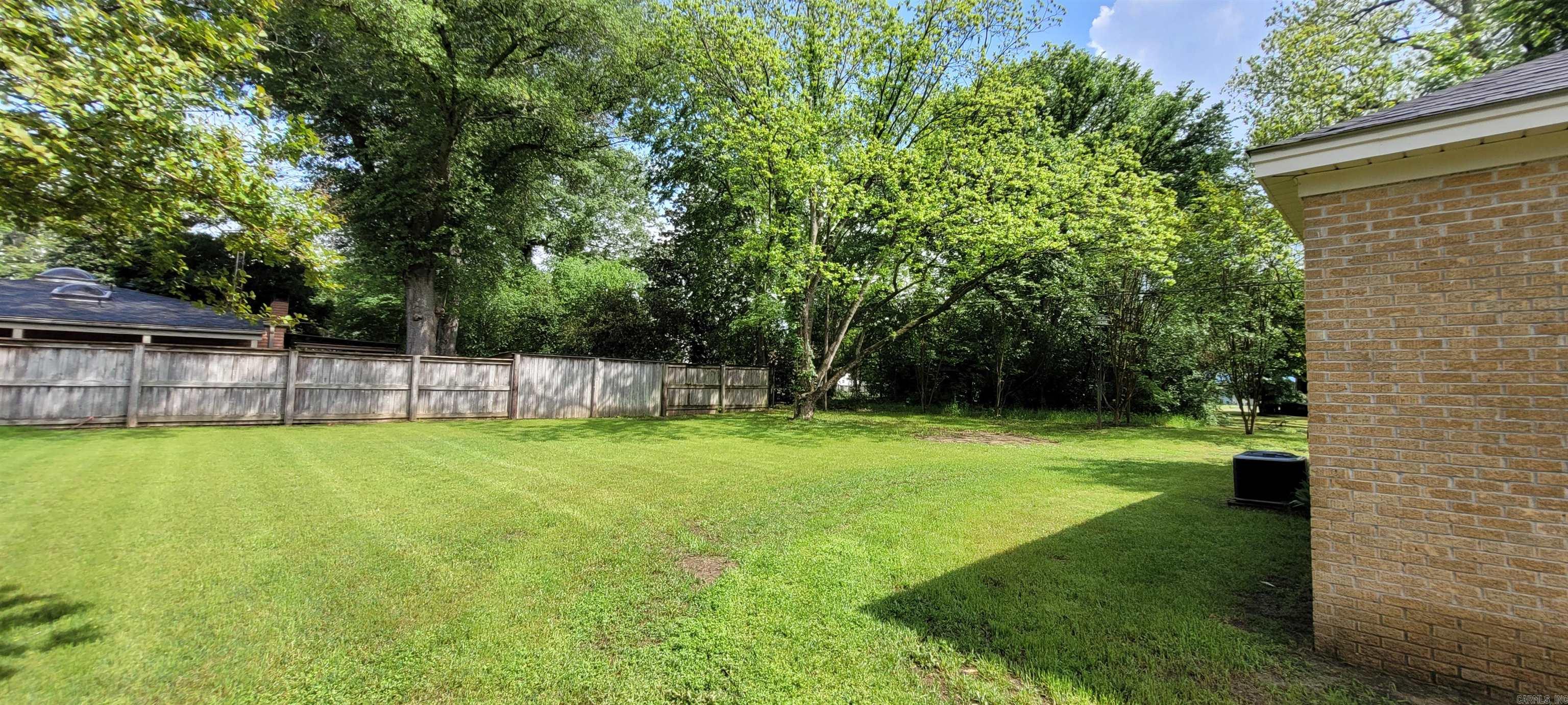 410 N Second  Augusta, AR