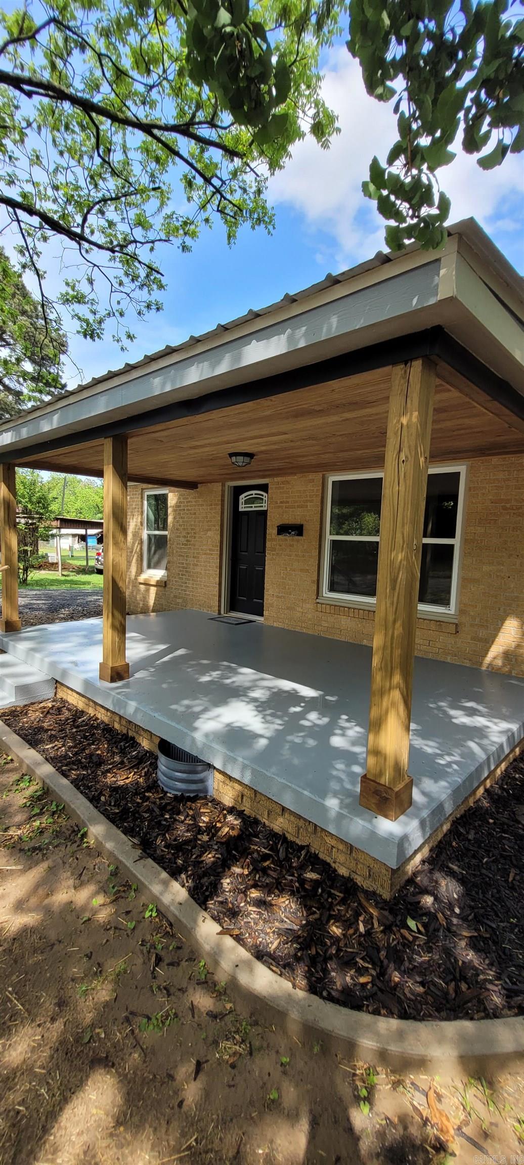 410 N Second  Augusta, AR