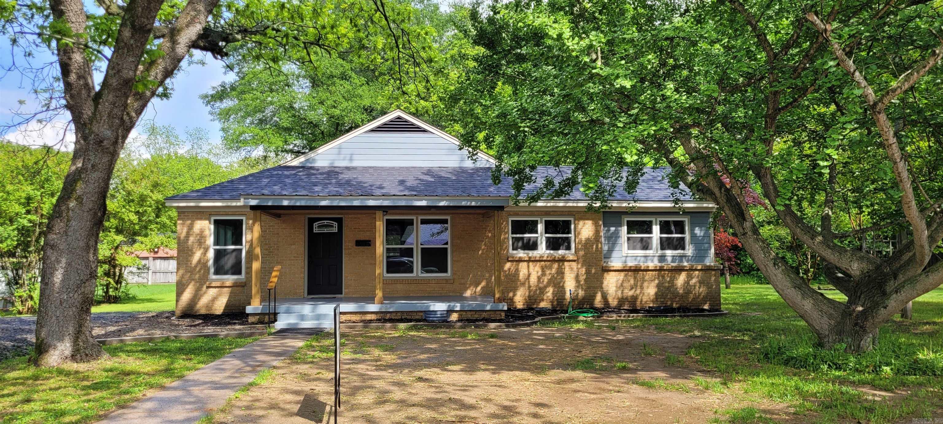410 N Second  Augusta, AR