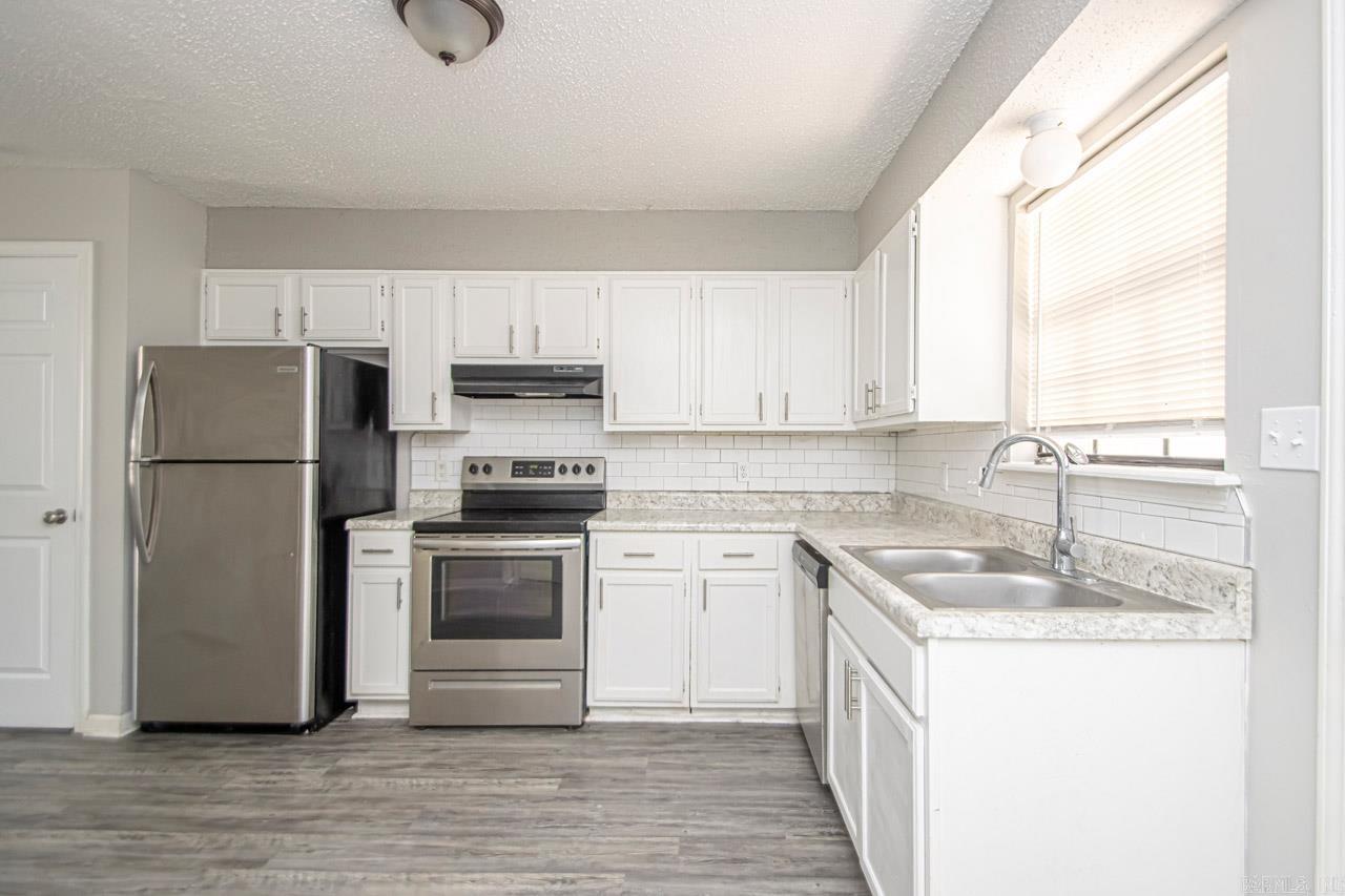 1800  Labette Manor  Little Rock, AR