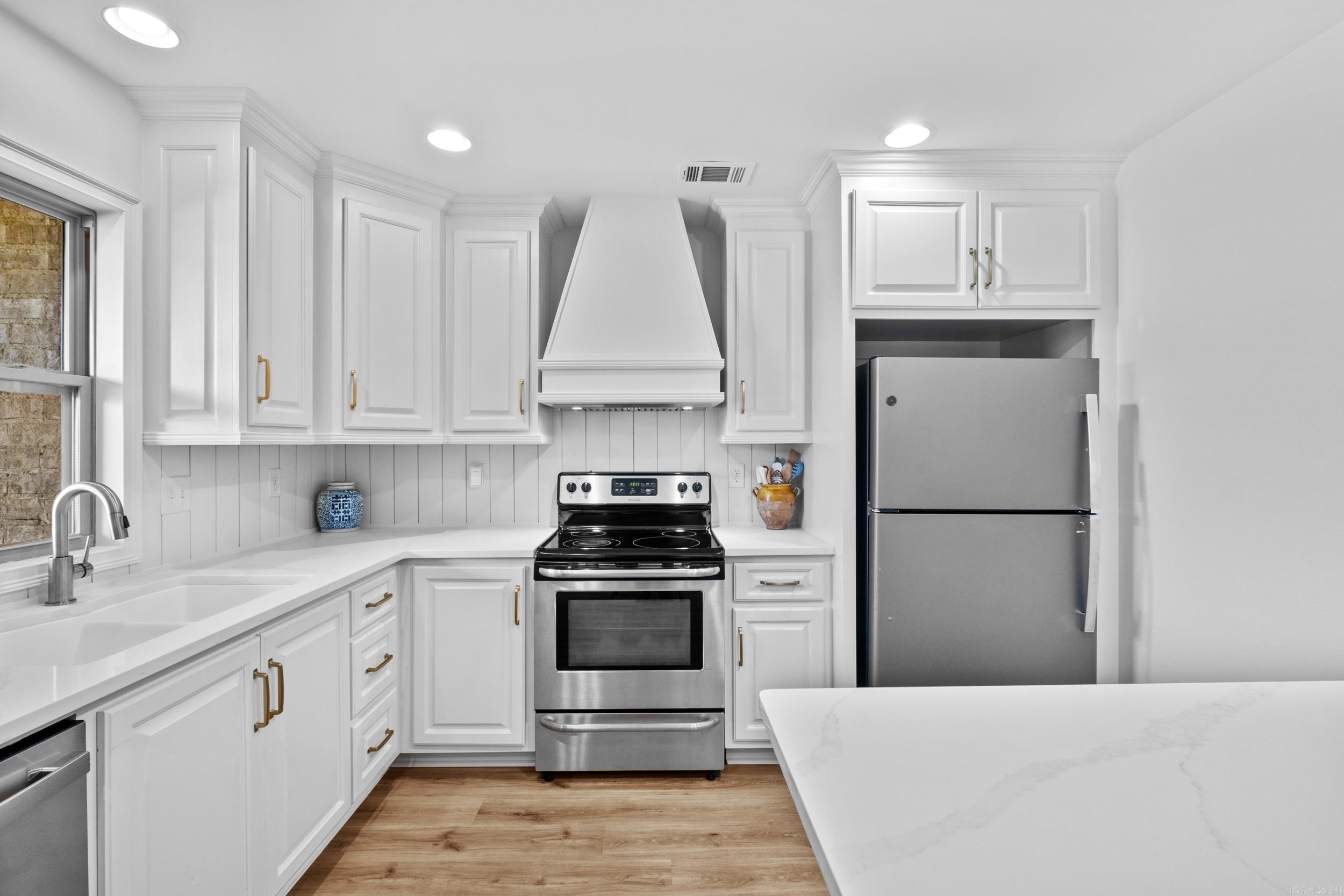 505  Wycliffe  Searcy, AR