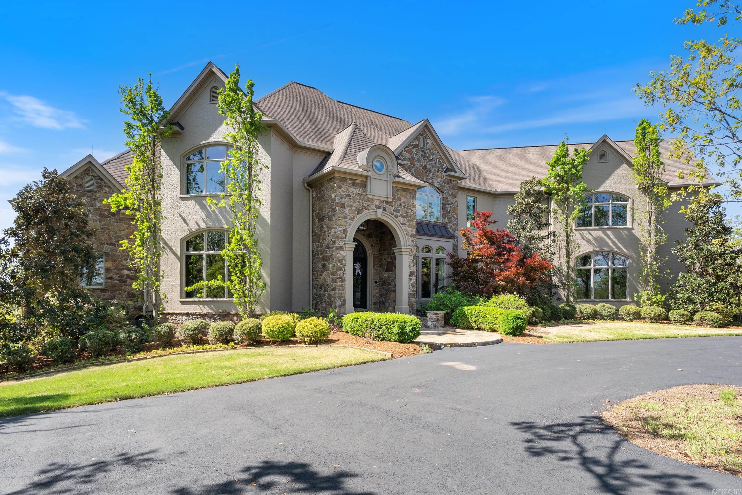 11 Skyland Dr