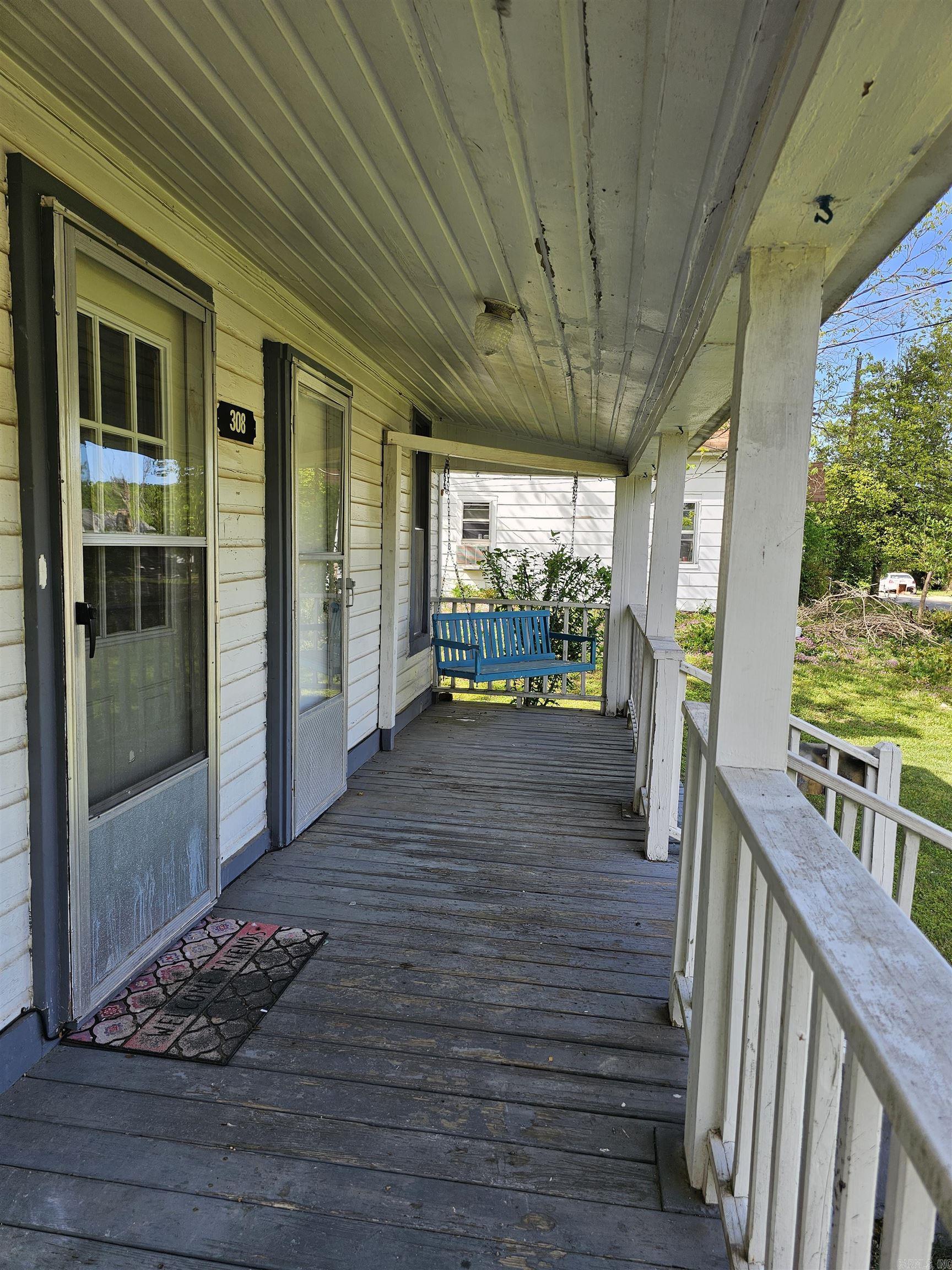 308  Gann  Mena, AR