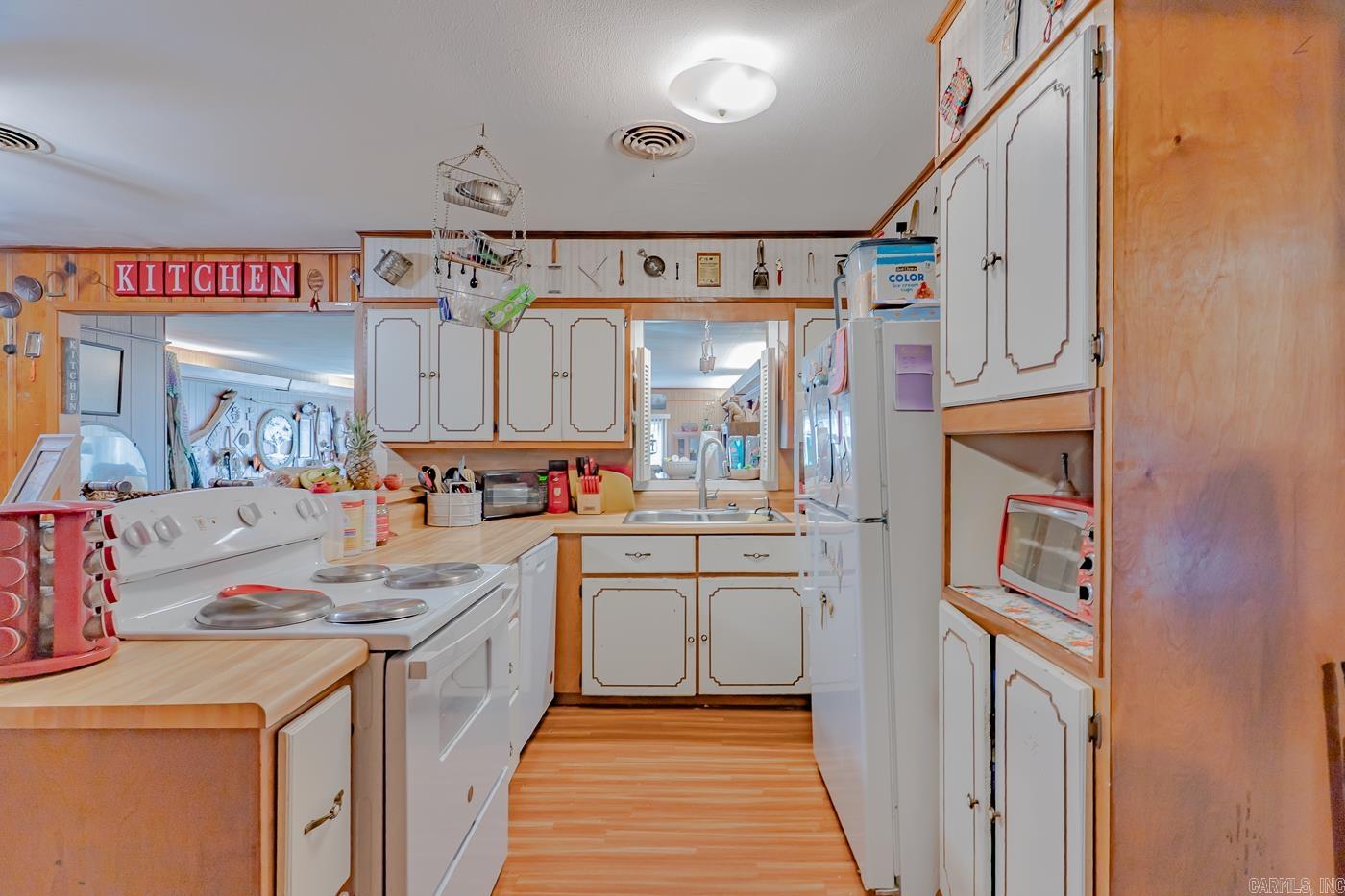 212  Wilkerson  Newport, AR