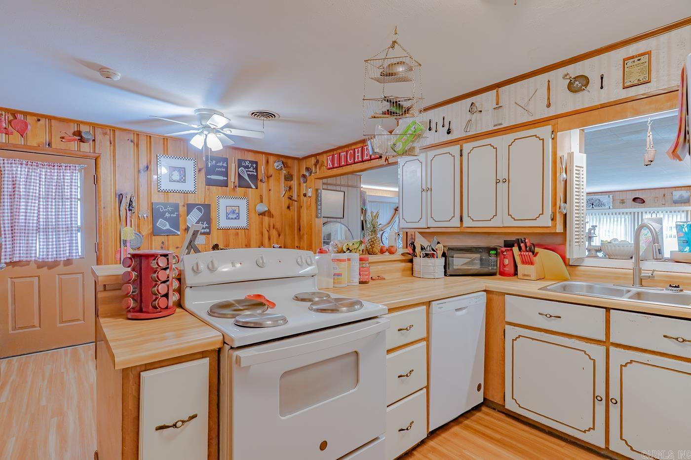212  Wilkerson  Newport, AR