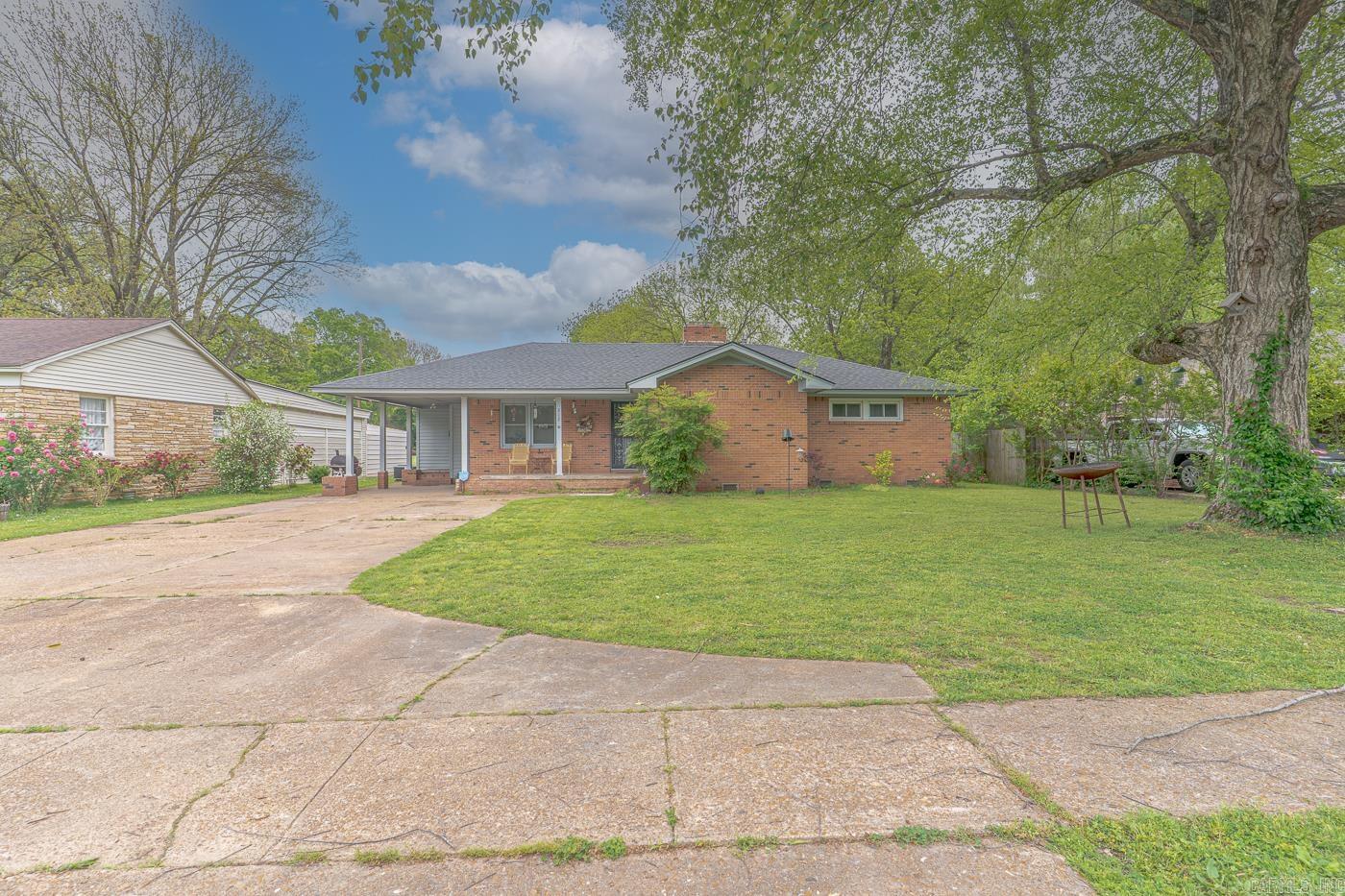 212  Wilkerson  Newport, AR