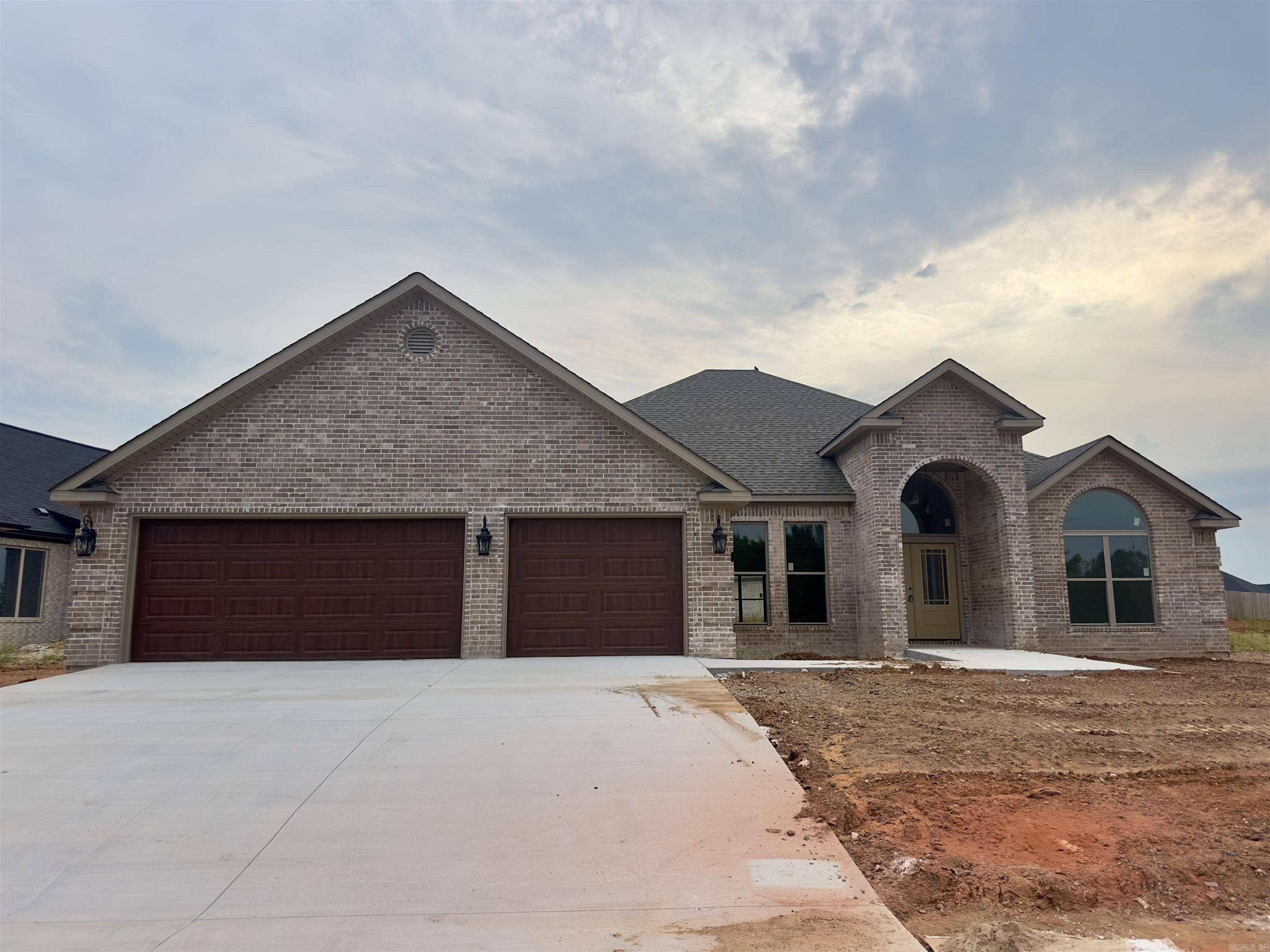 520 Corondelet Lane Maumelle, AR 72113