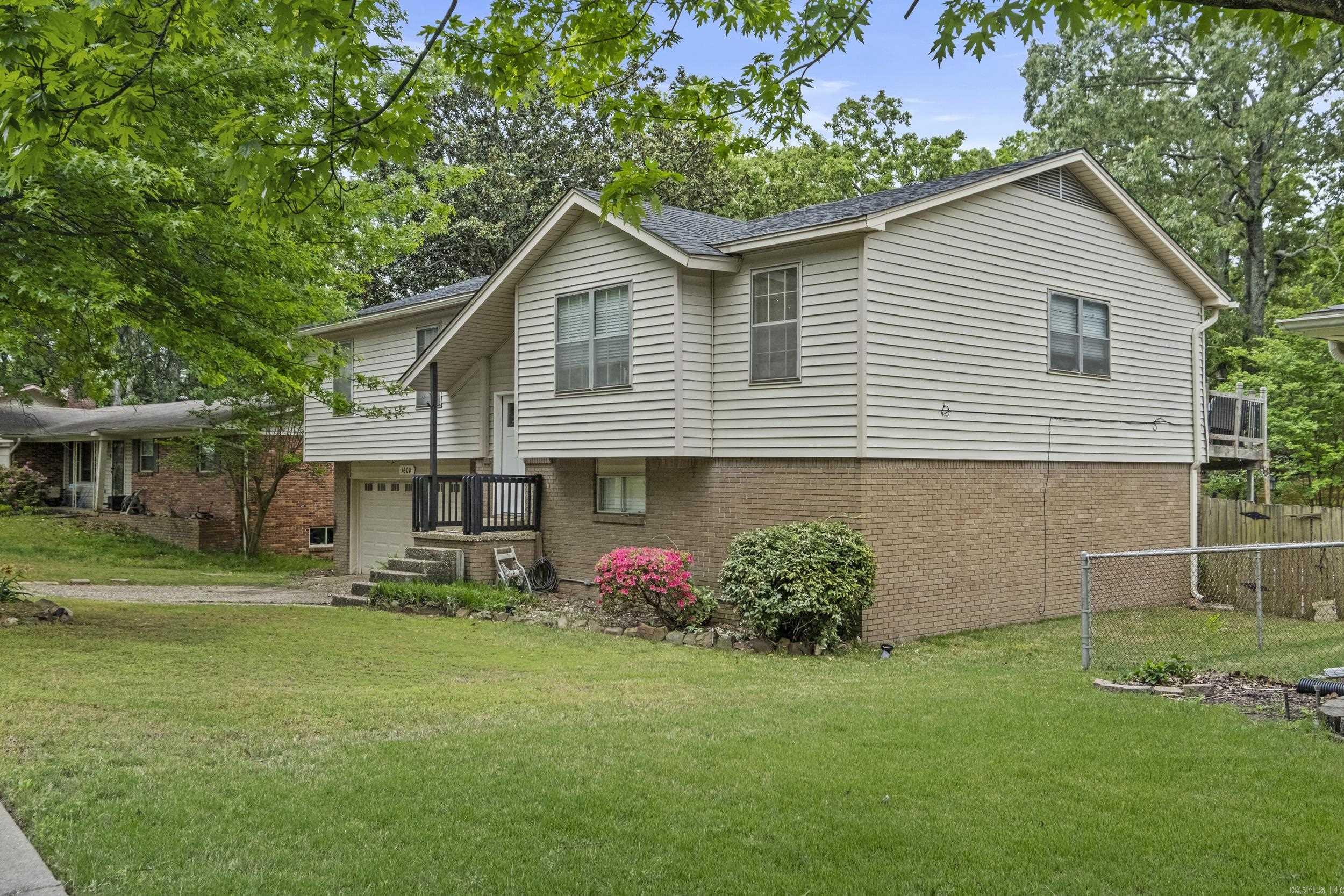 1600  Beresford  North Little Rock, AR