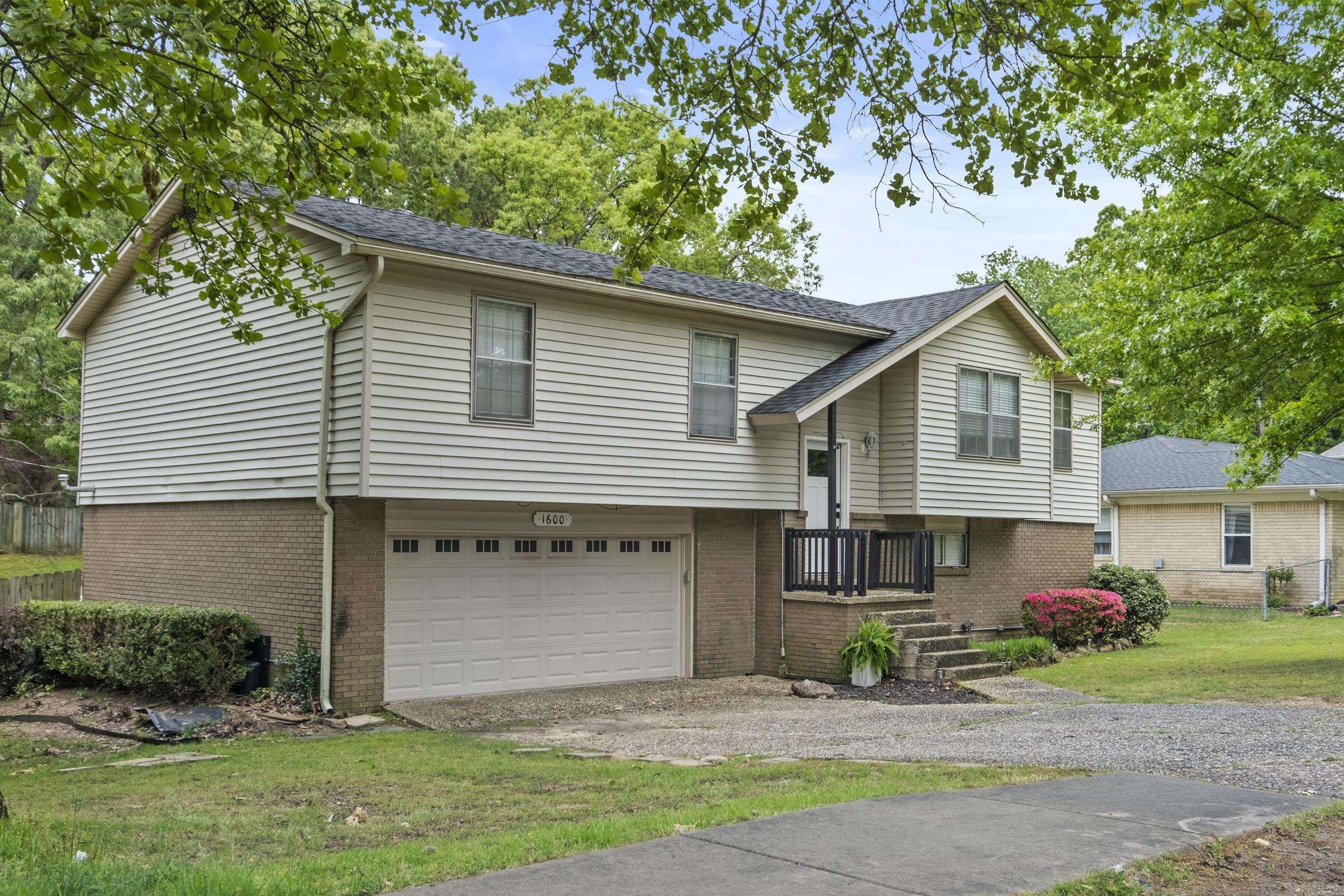 1600  Beresford  North Little Rock, AR