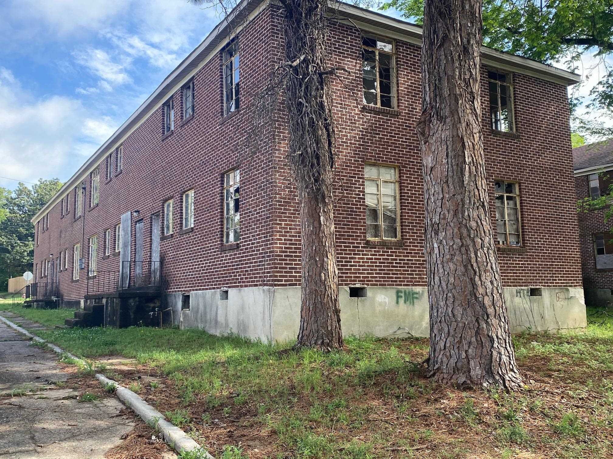 1304 E Broadway  Forrest City, AR