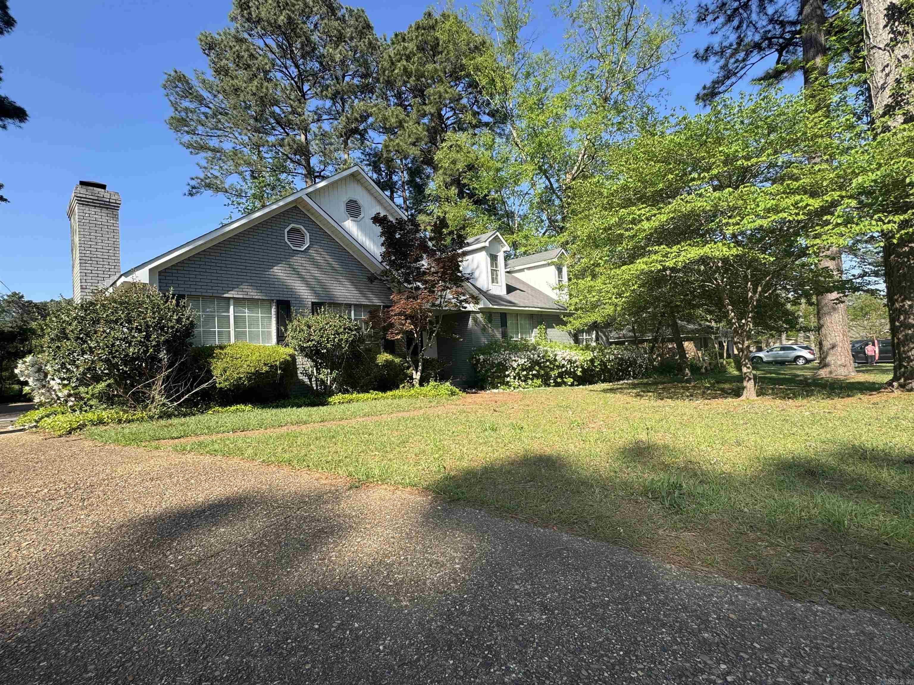 22  Azalea  Magnolia, AR