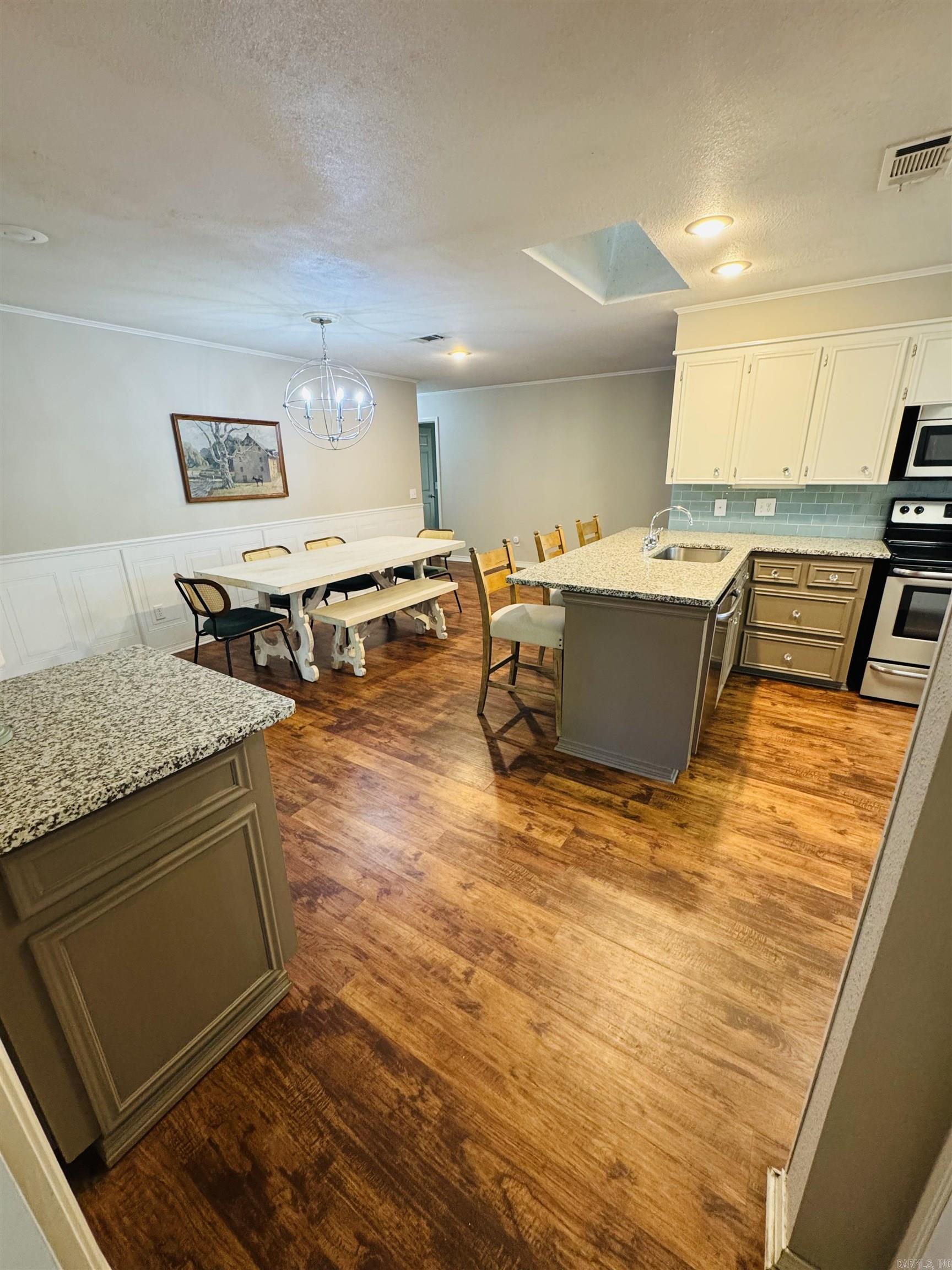 22  Azalea  Magnolia, AR