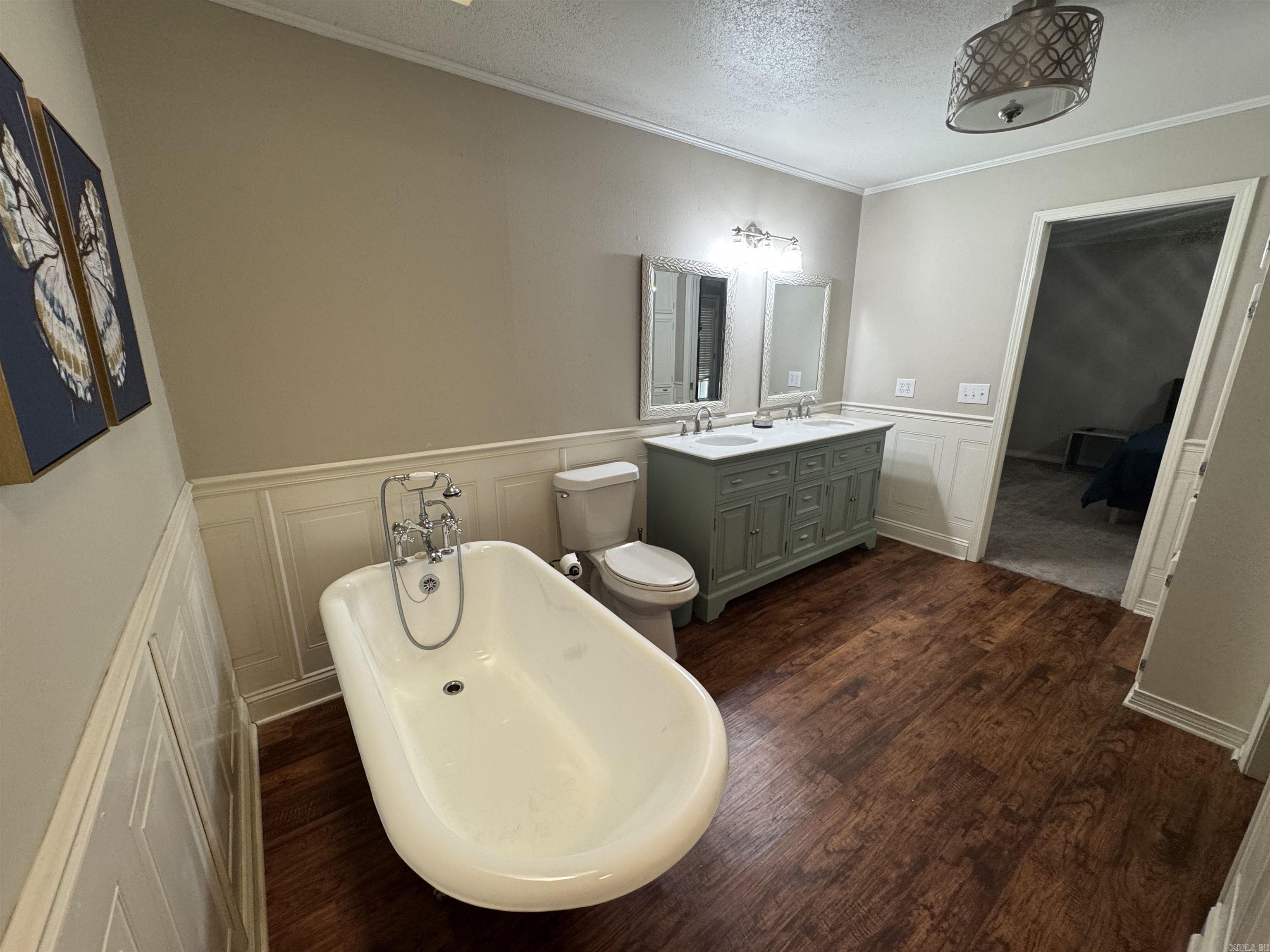 22  Azalea  Magnolia, AR