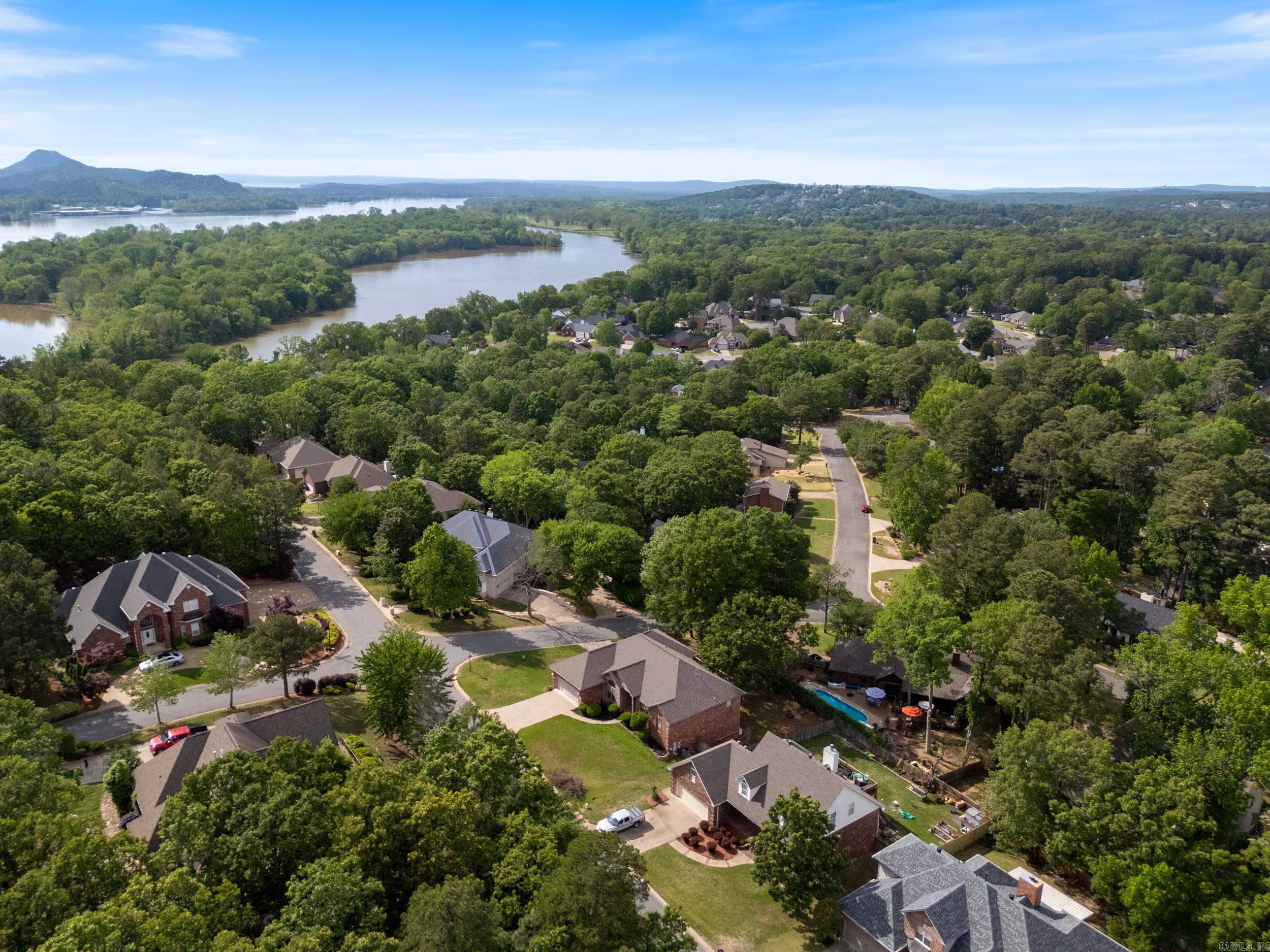 31  Norfork Drive  Maumelle, AR