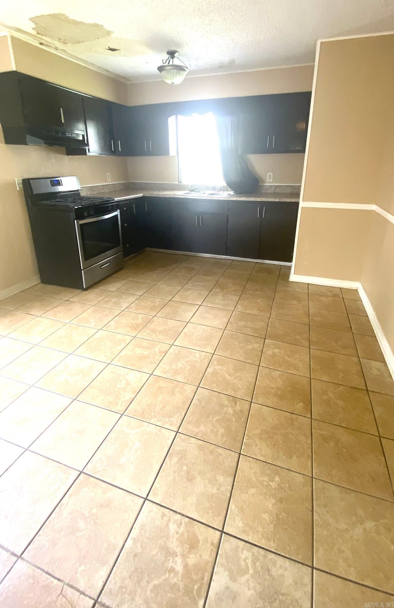 1516  Van  North Little Rock, AR