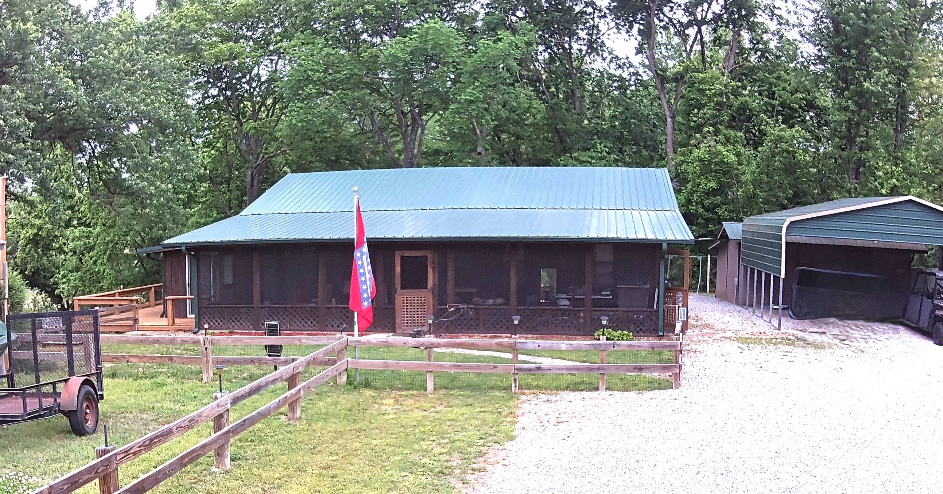 858 N Riverview 892 N Riverview Lane Mountain View, AR