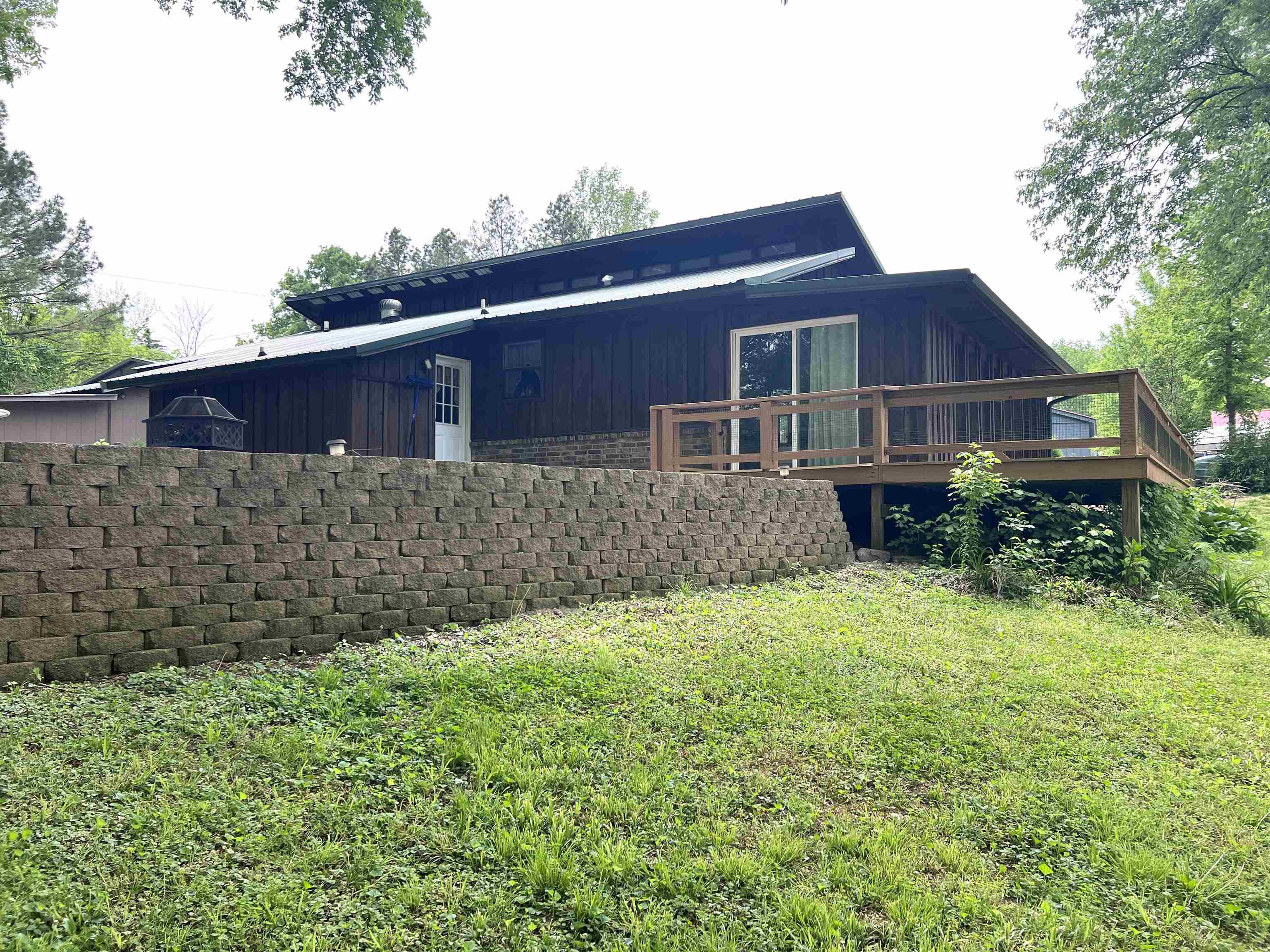 858 N Riverview 892 N Riverview Lane Mountain View, AR