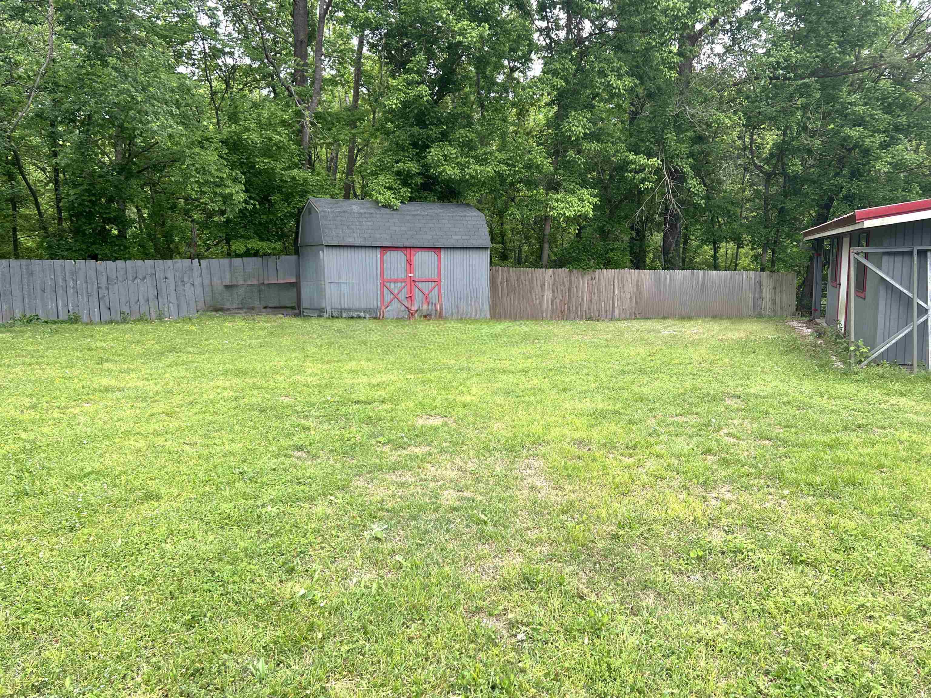 858 N Riverview 892 N Riverview Lane Mountain View, AR