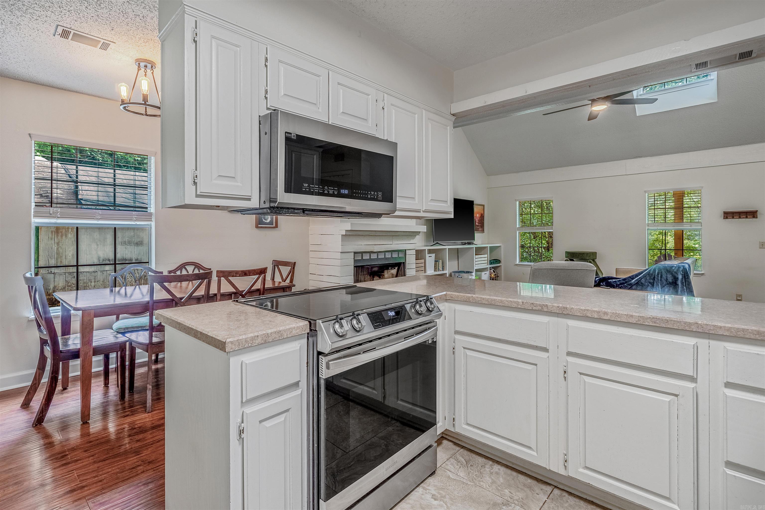 1117  Peeler Bend  Benton, AR