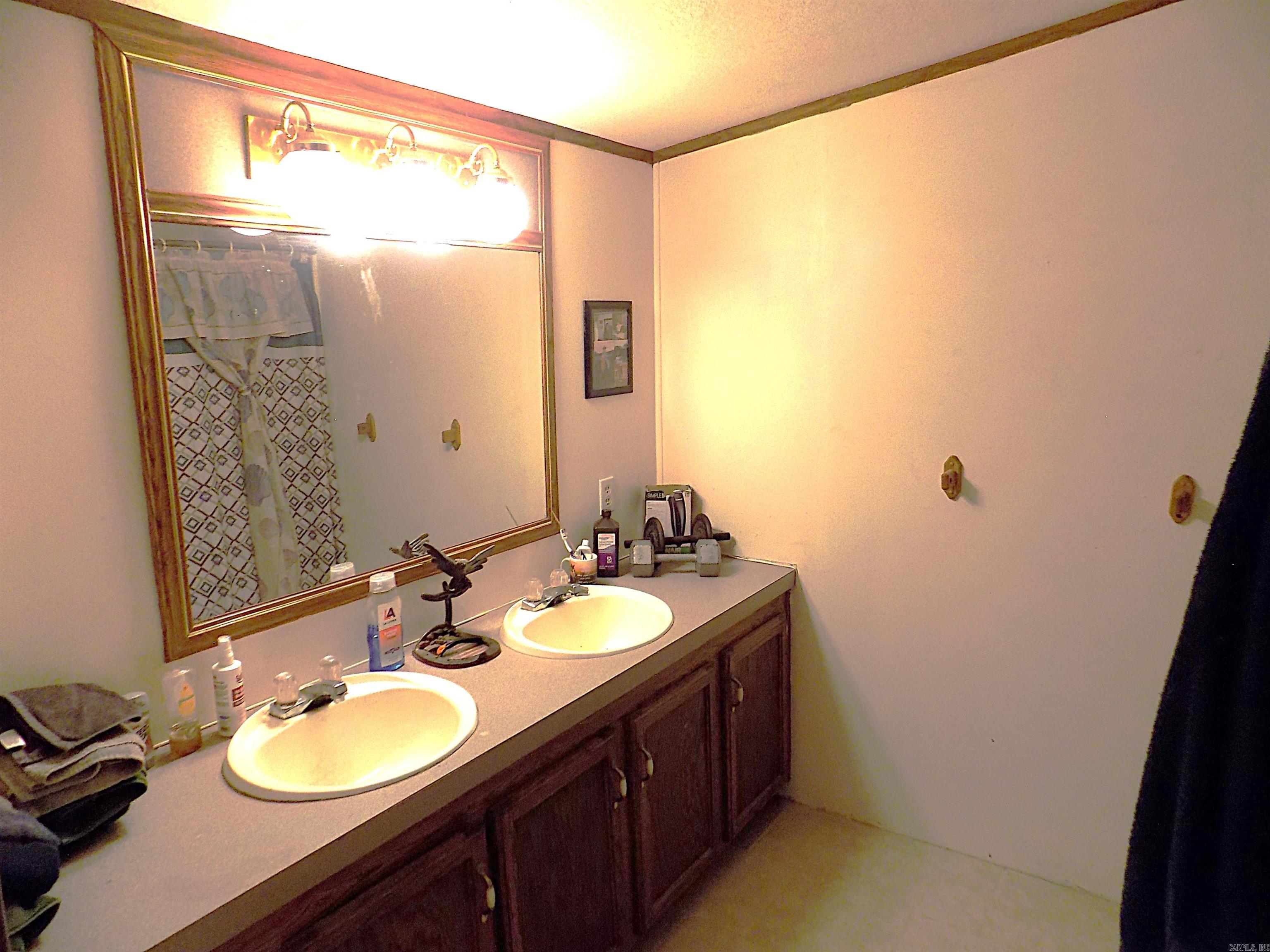 325 W Republican Rd  Greenbrier, AR