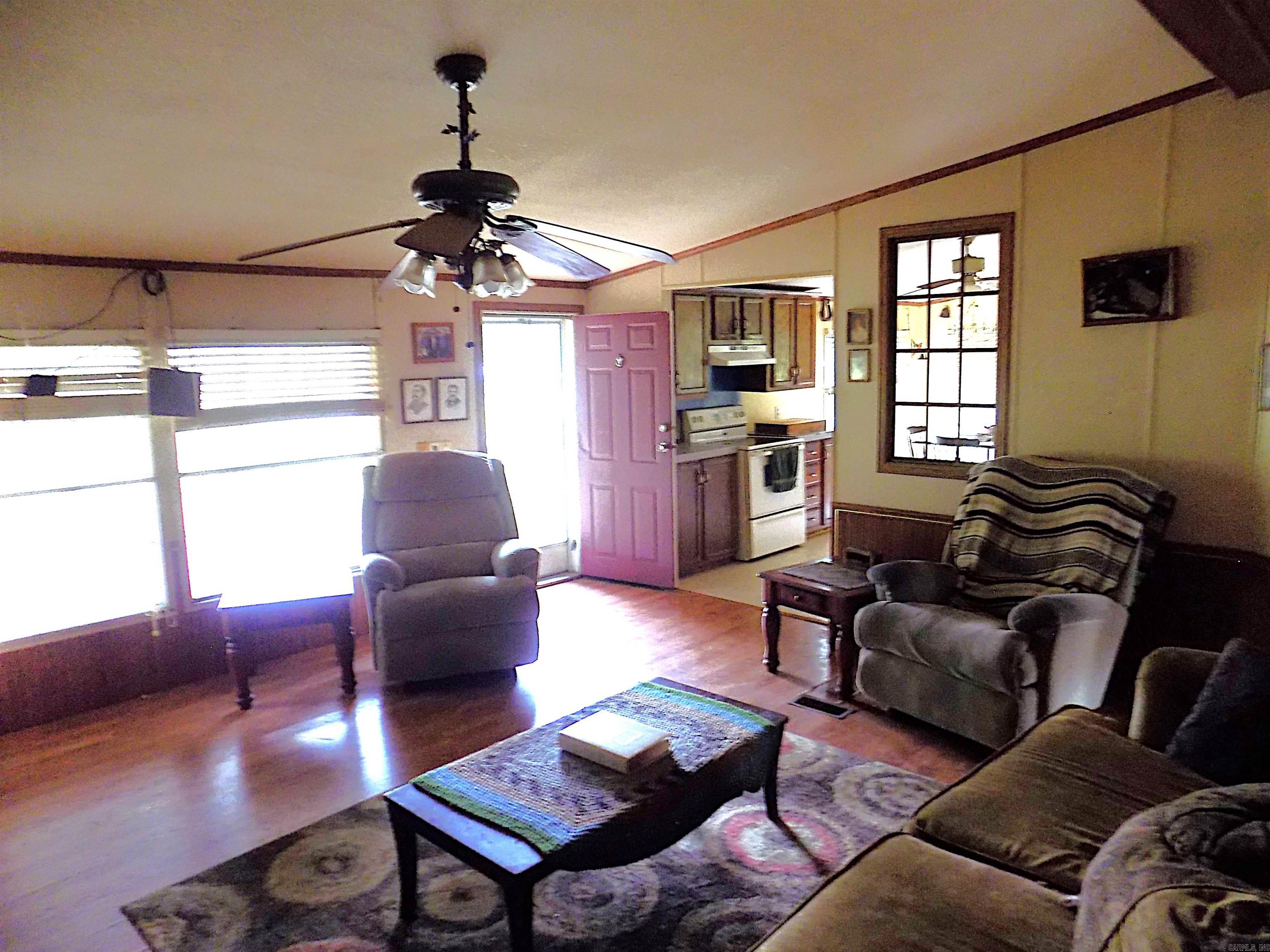 325 W Republican Rd  Greenbrier, AR