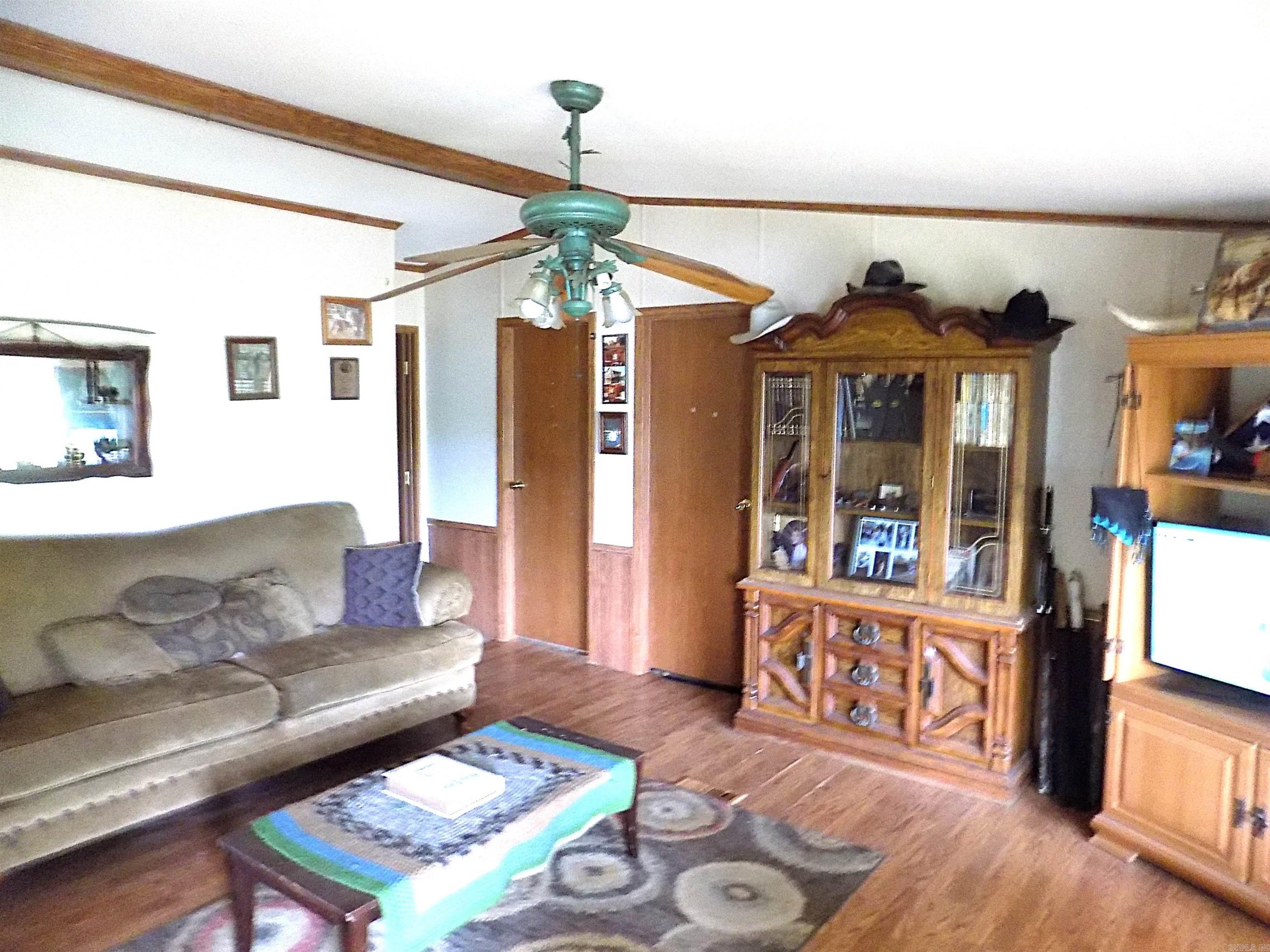 325 W Republican Rd  Greenbrier, AR