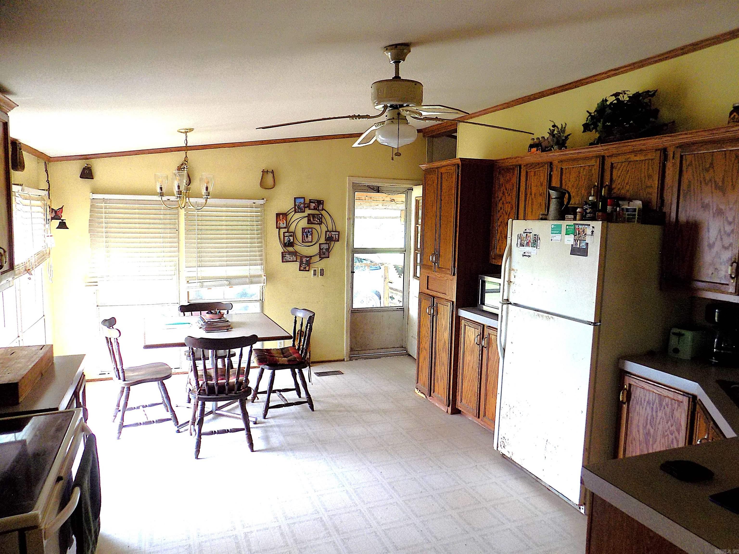 325 W Republican Rd  Greenbrier, AR