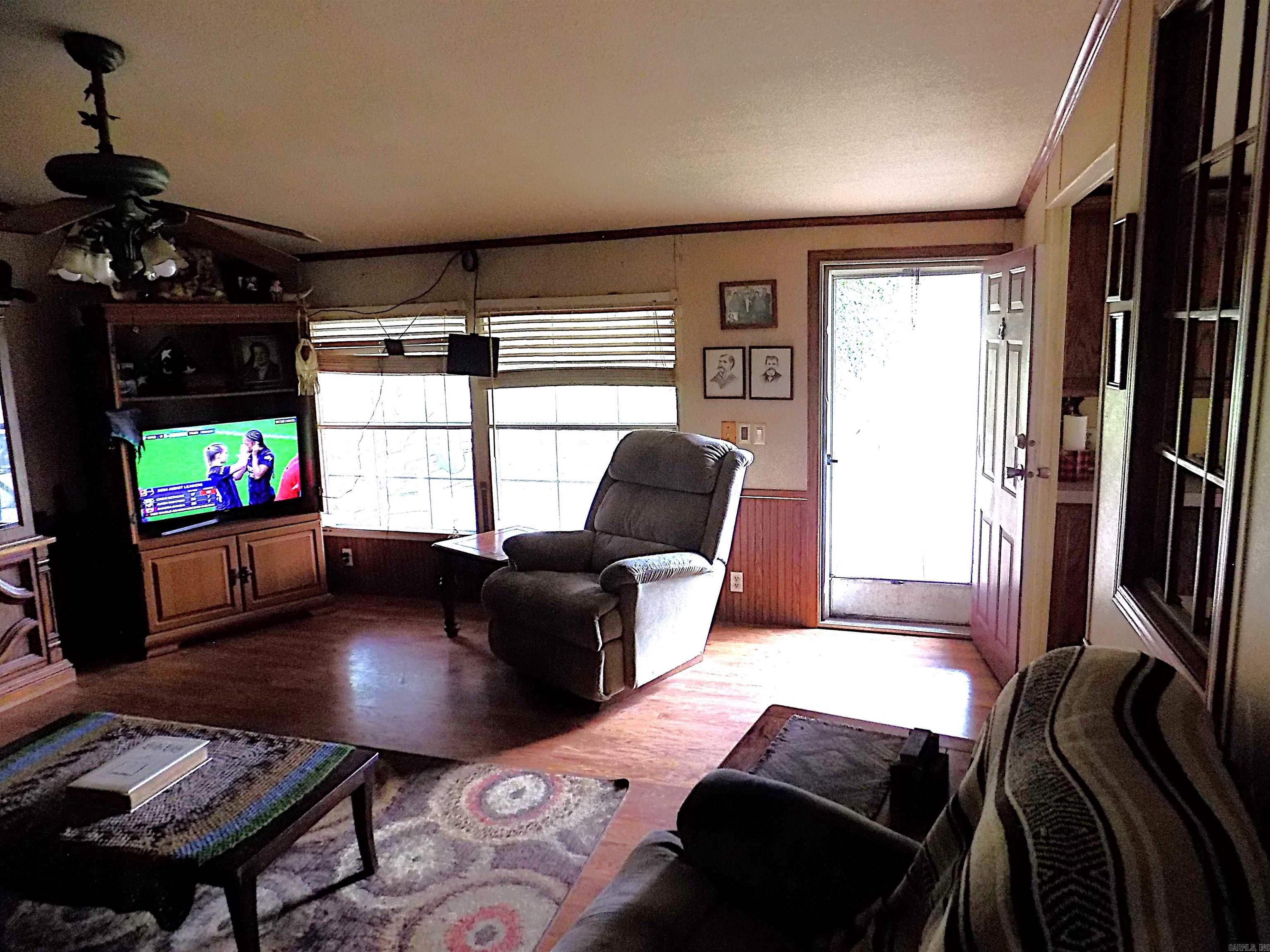 325 W Republican Rd  Greenbrier, AR
