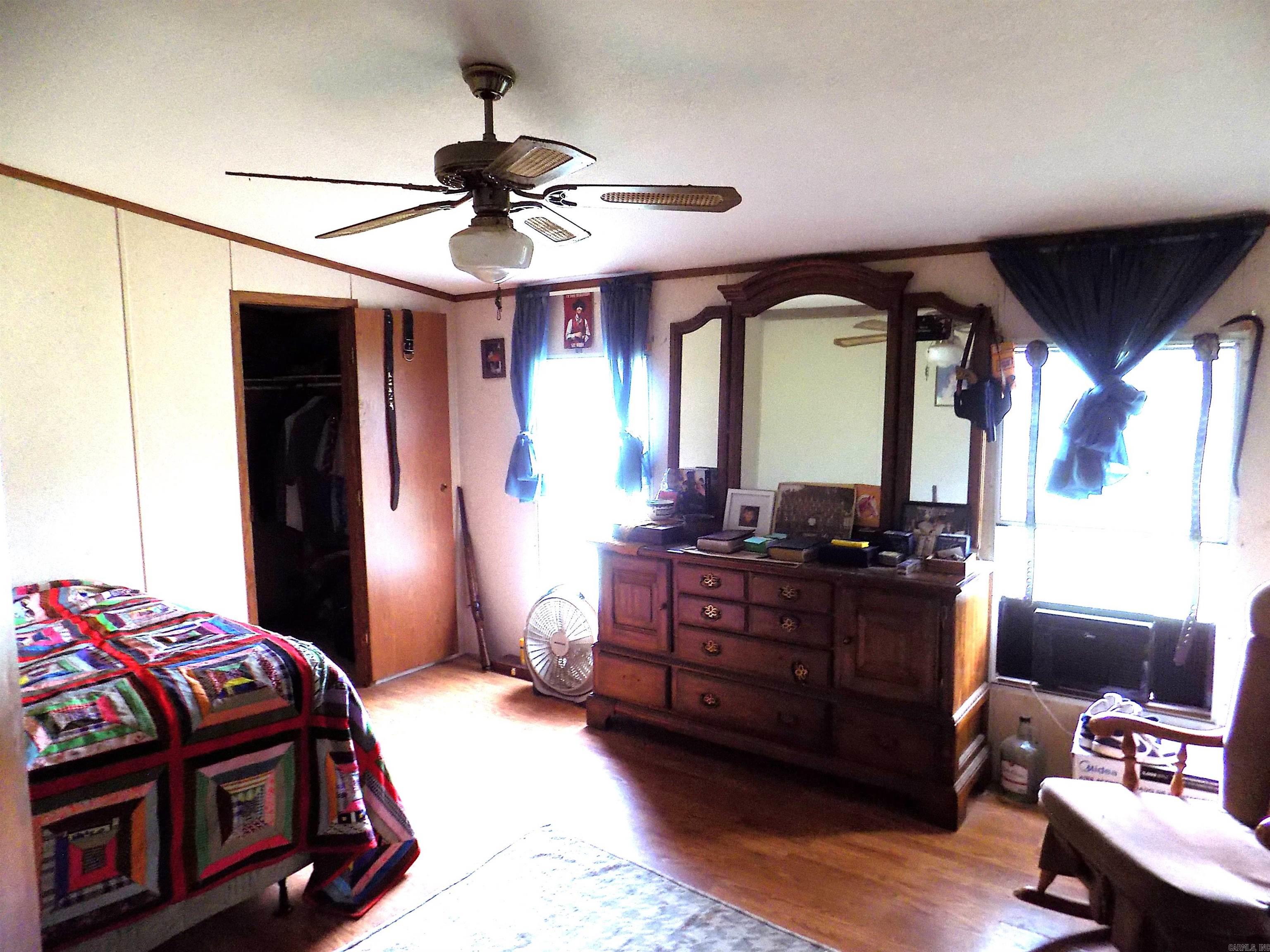 325 W Republican Rd  Greenbrier, AR