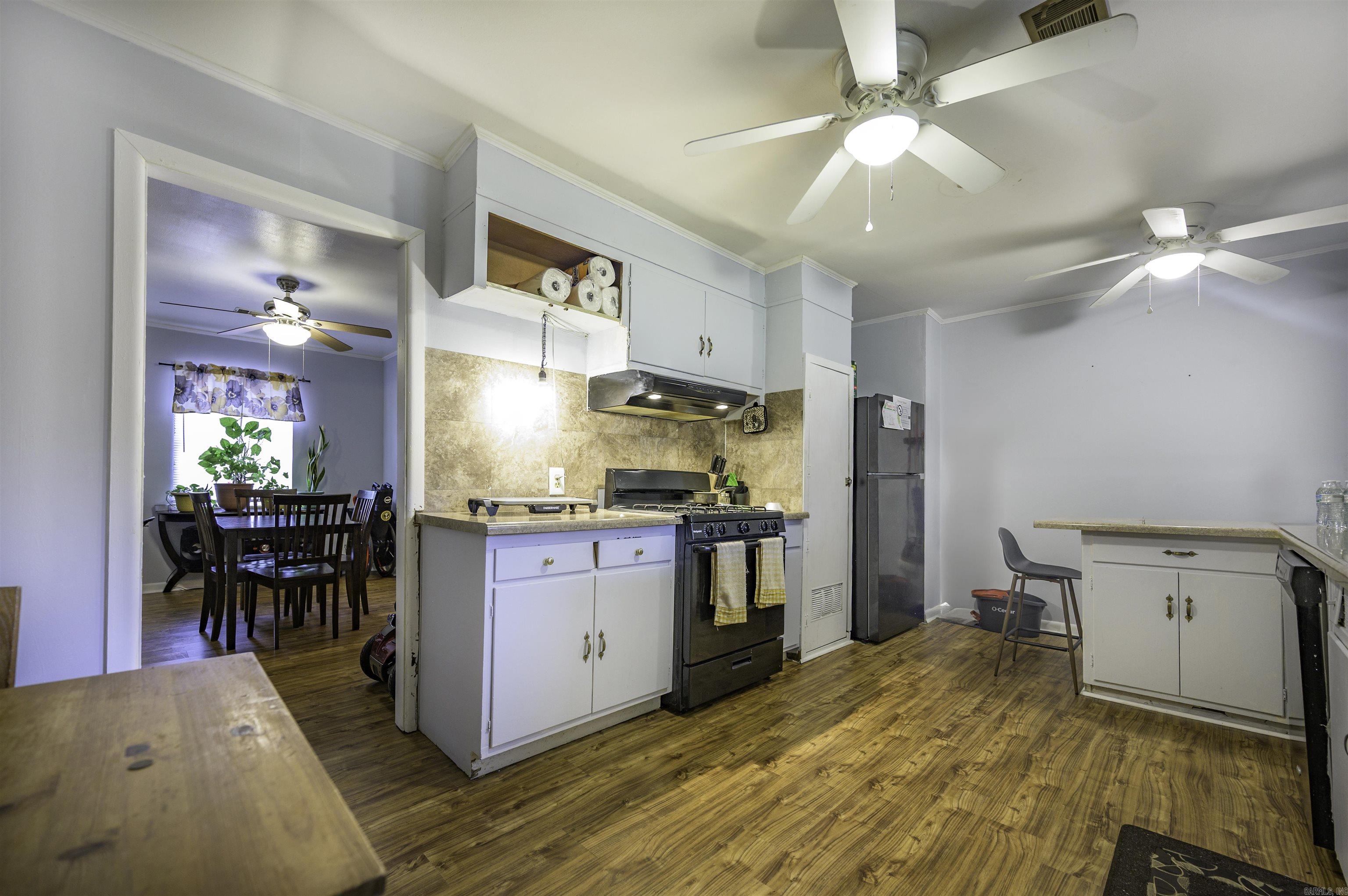 3706 E Lake  Pine Bluff, AR