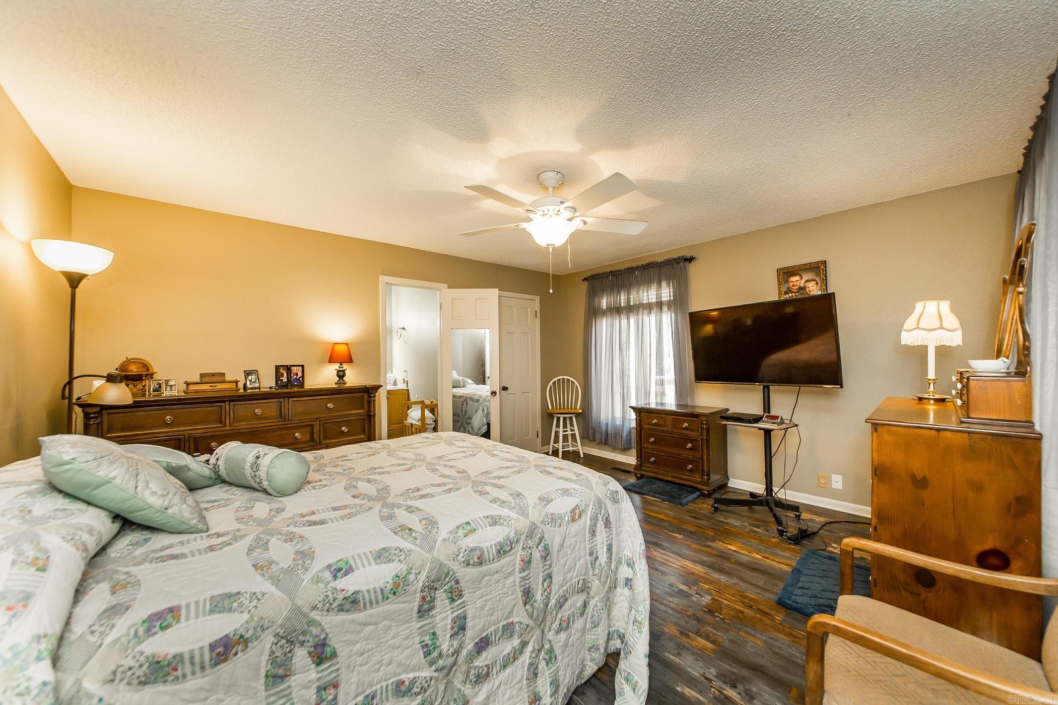 21  La Granja  Hot Springs Village, AR