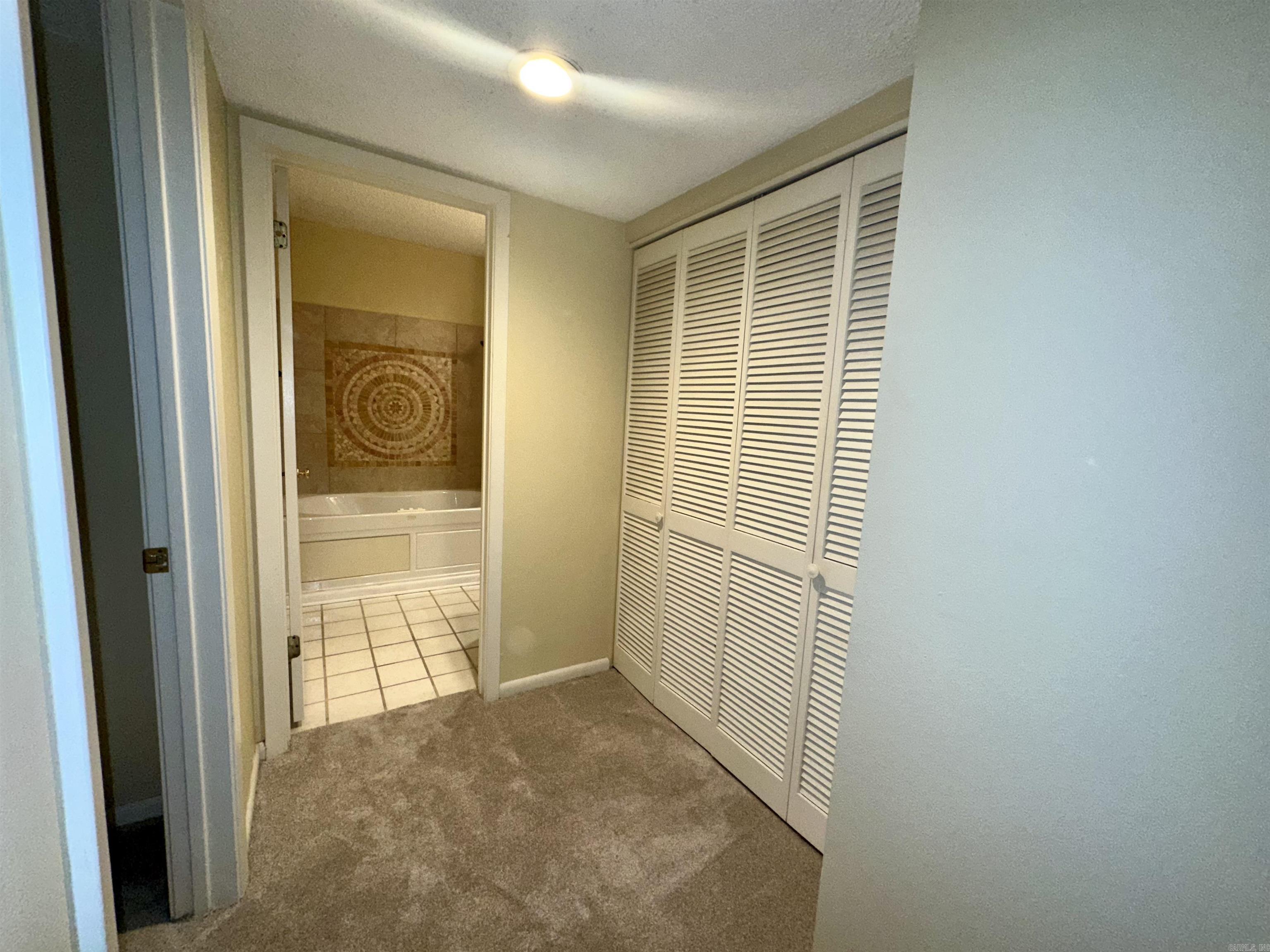 142  Lake Hamilton  Hot Springs, AR