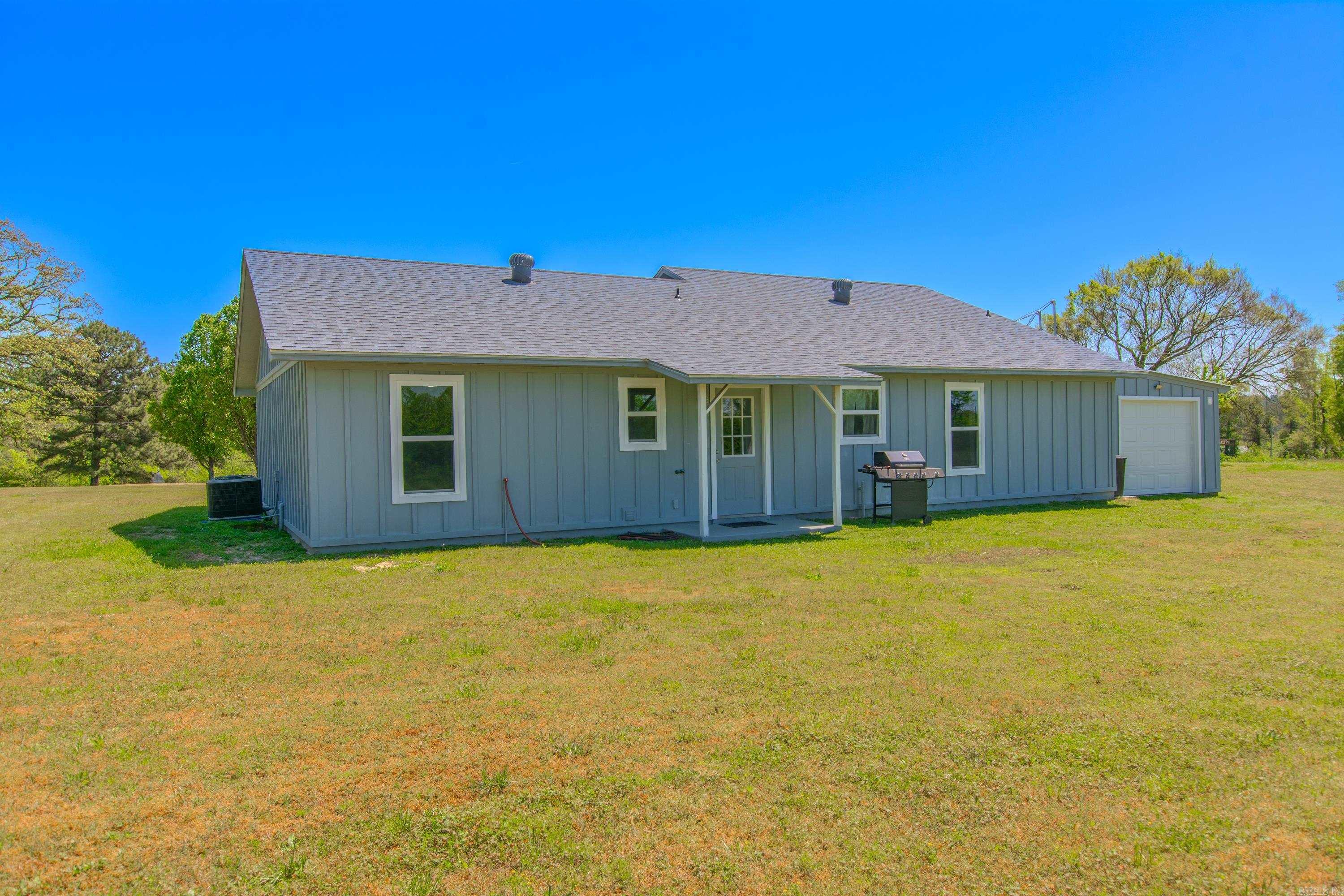 17  Highway 369 S  Newhope, AR