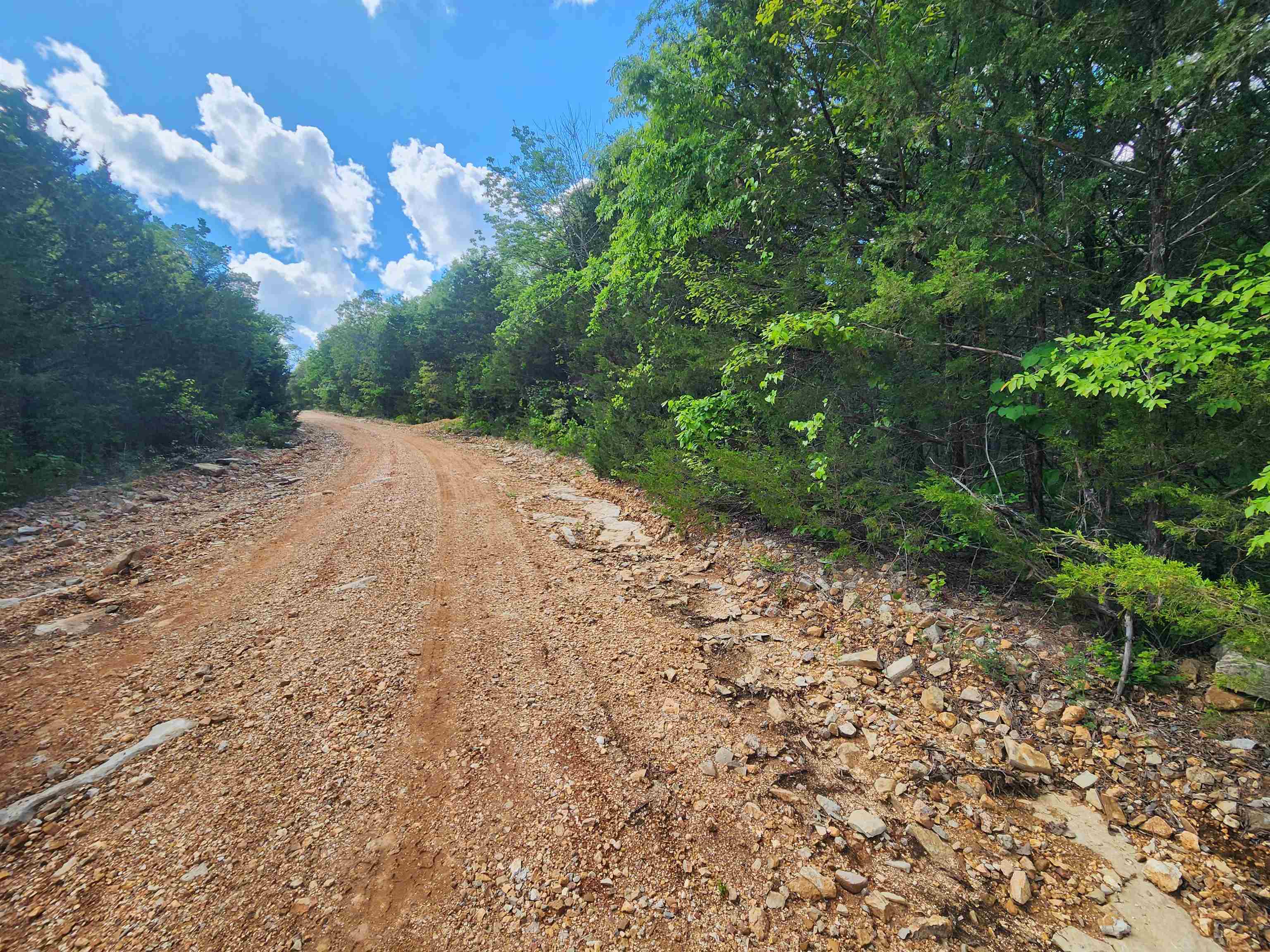   Strawberry Valley  Ash Flat, AR