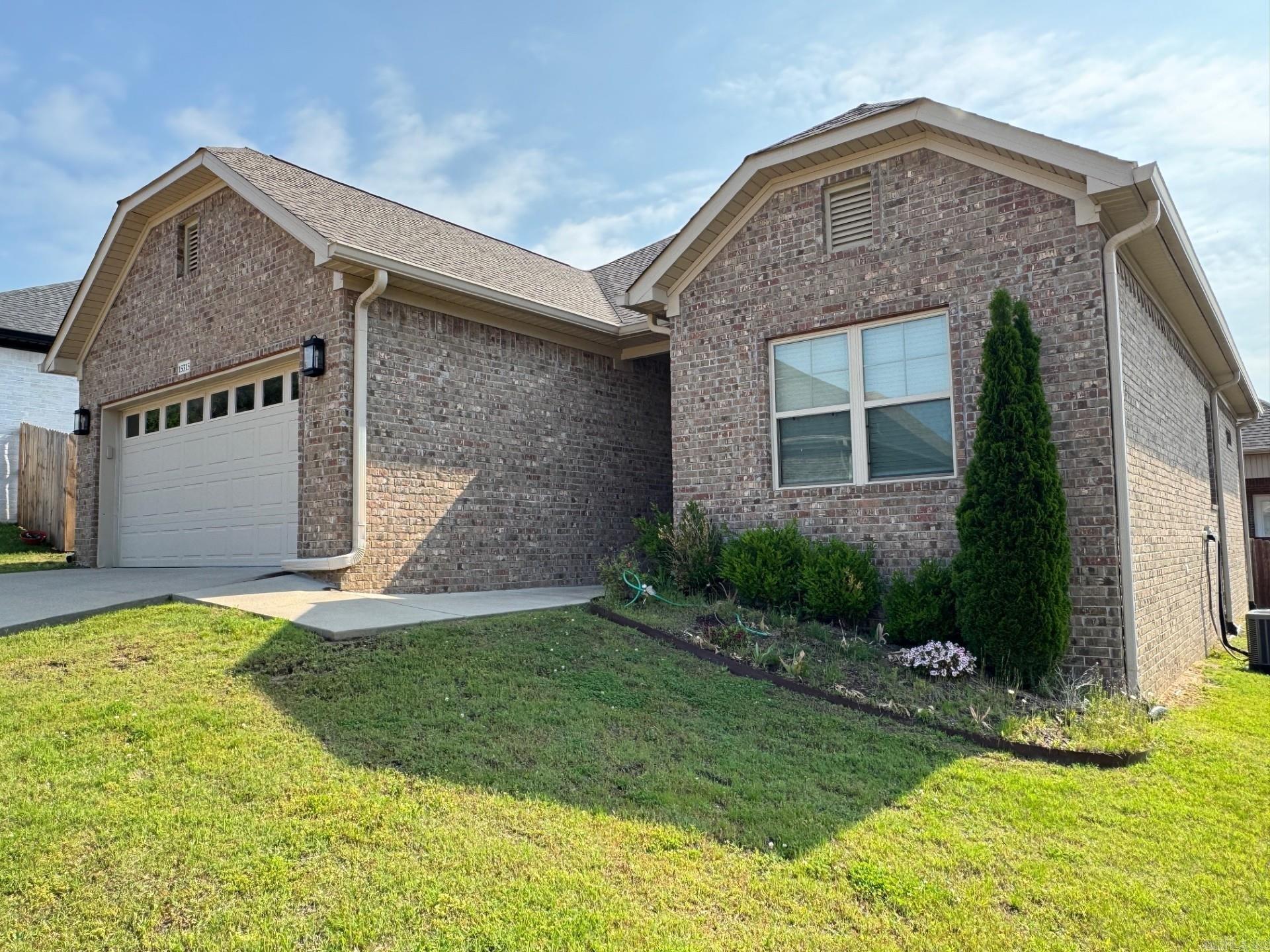 15315  Governors Lake  Little Rock, AR