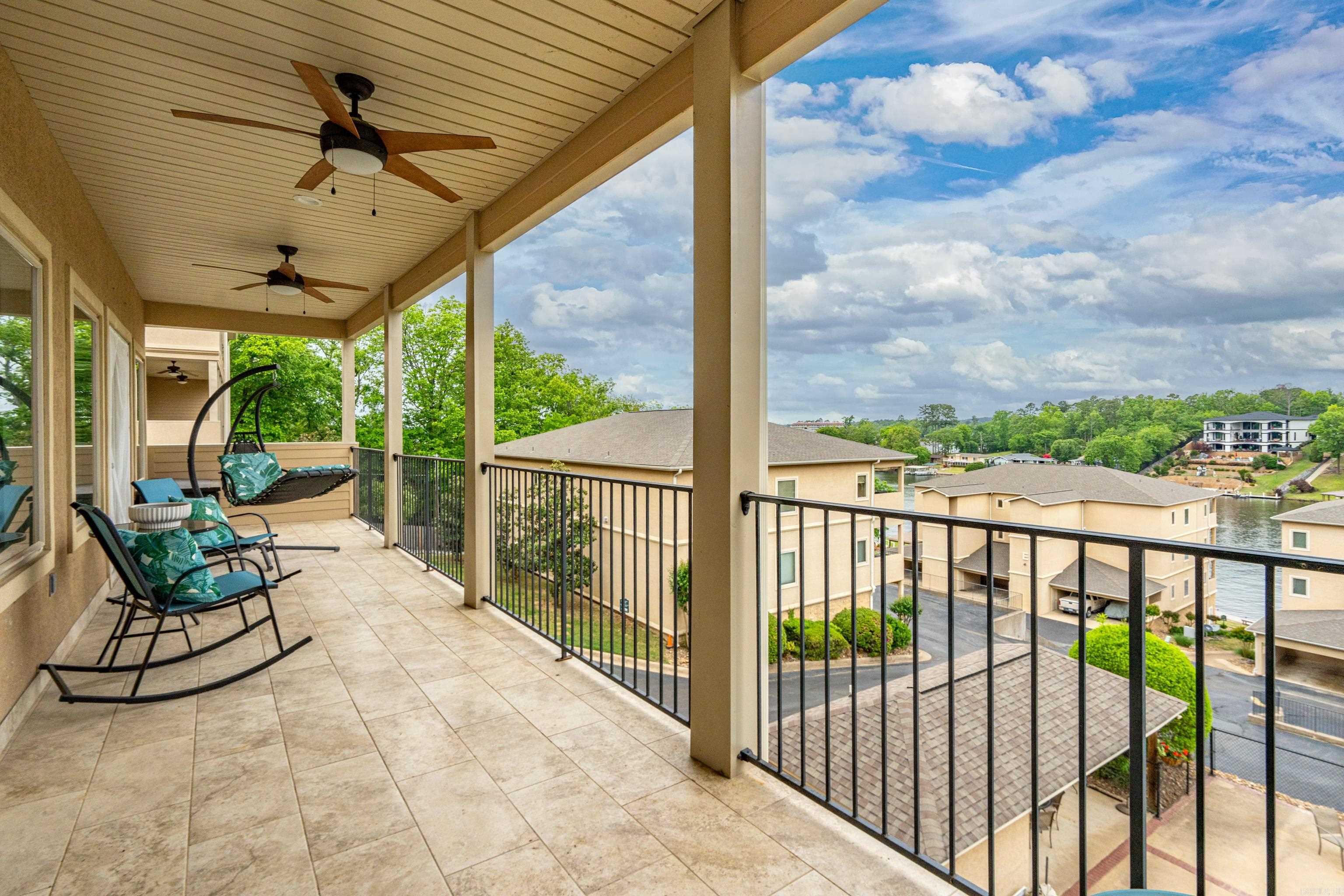 225 Lookout Pt Hot Springs, AR 71913