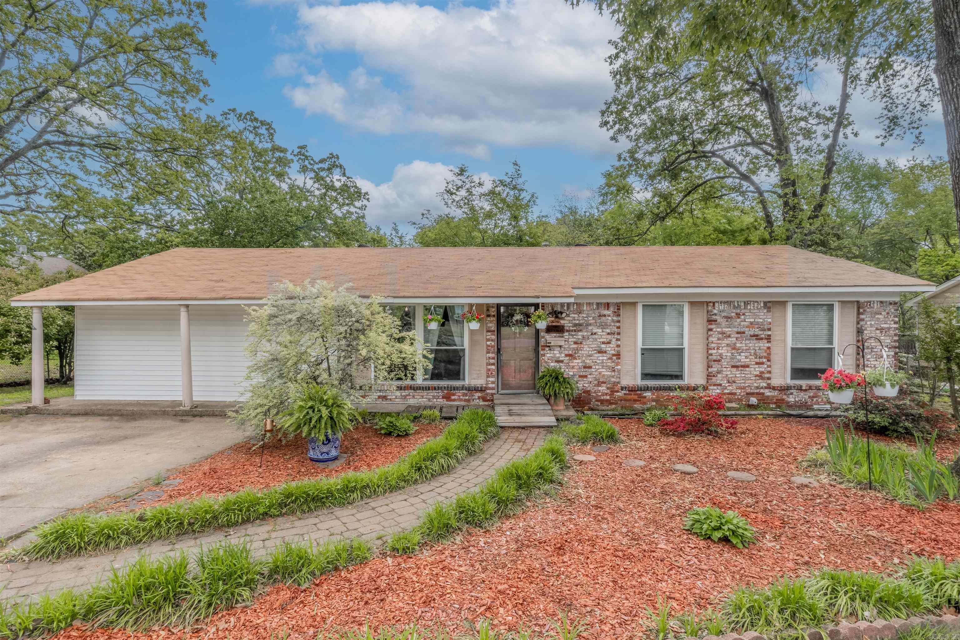 104  Sherwood Ave  Sherwood, AR