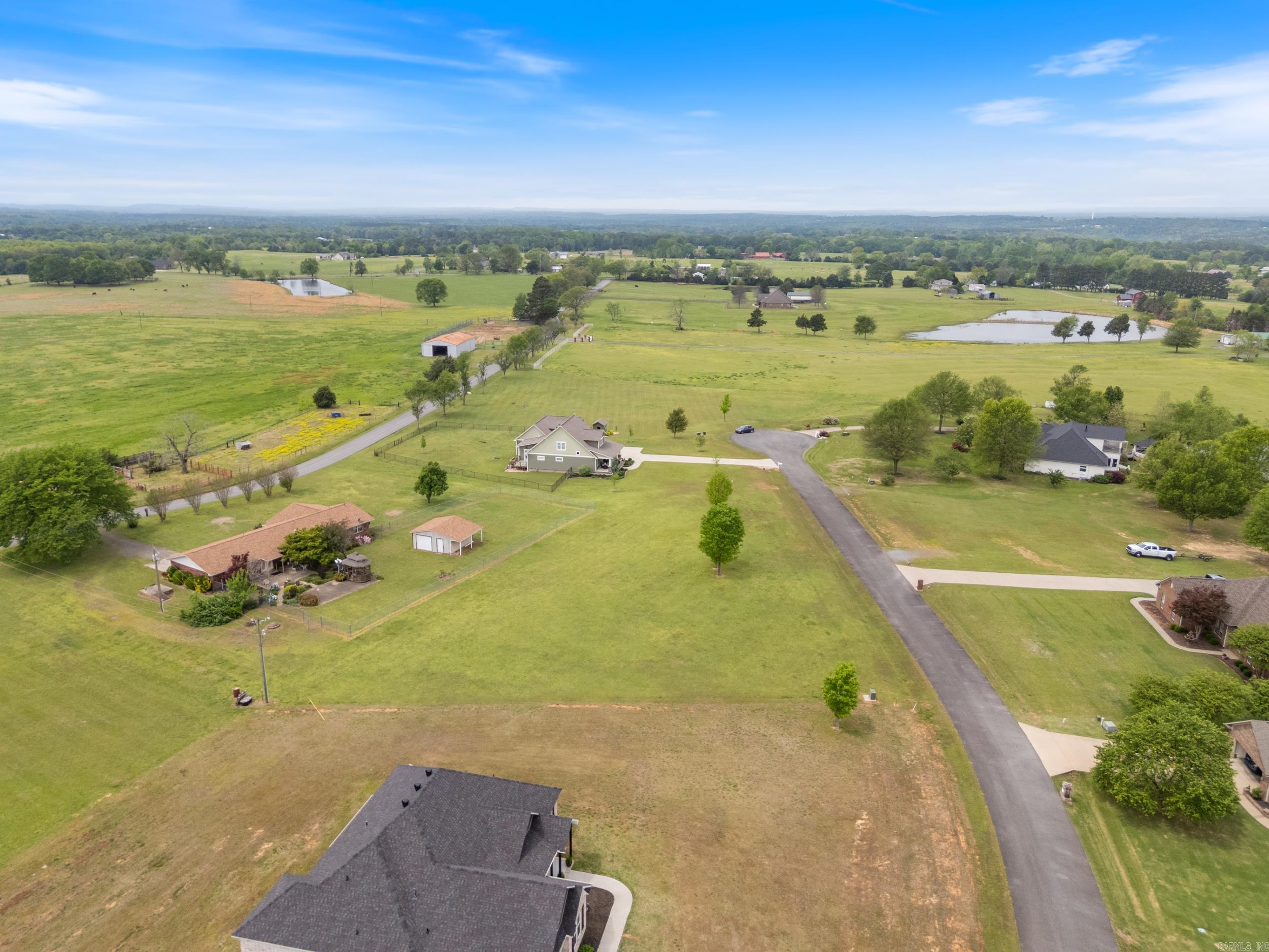 99  Win Meadow Lane  Greenbrier, AR