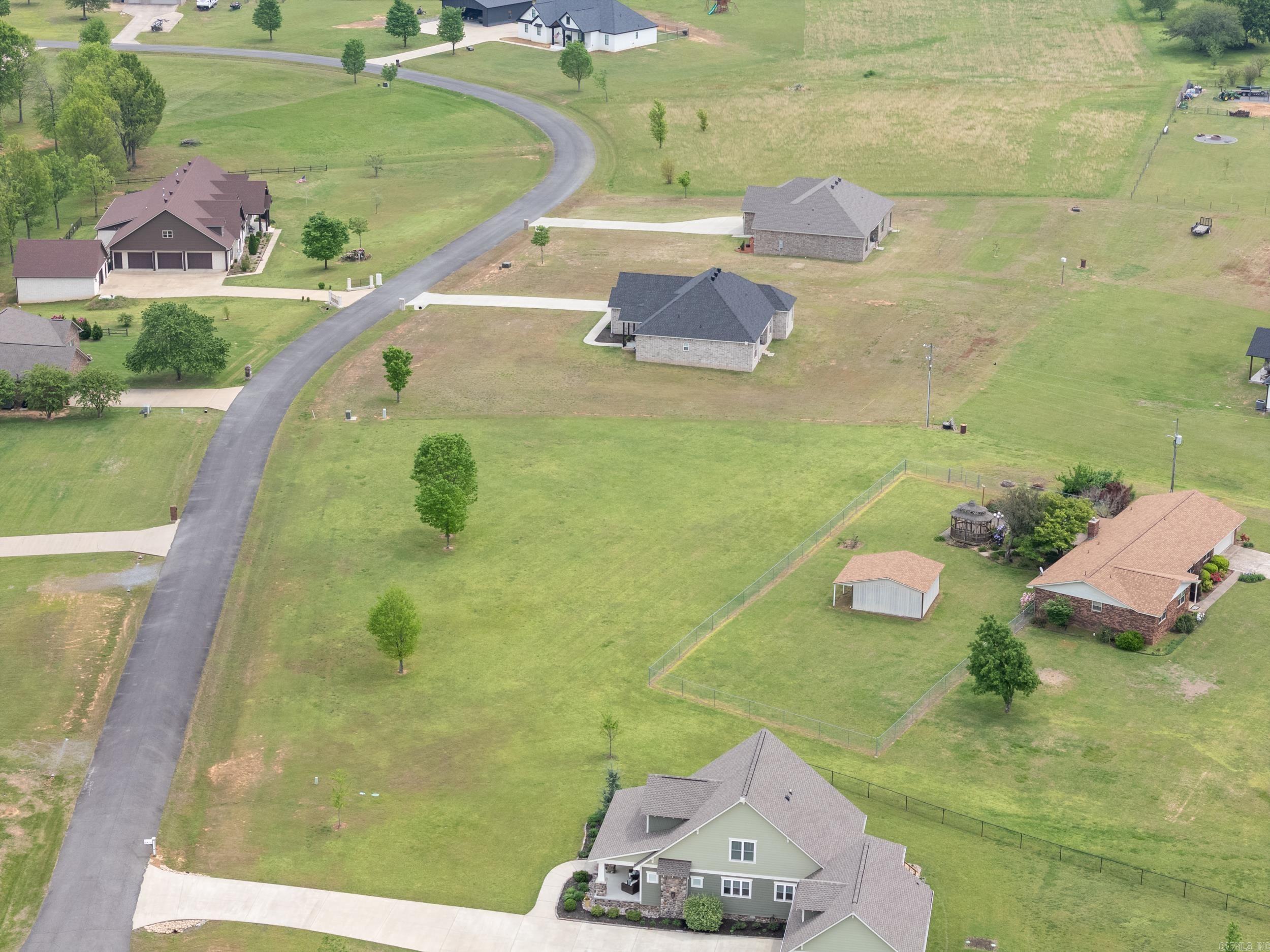 99  Win Meadow Lane  Greenbrier, AR
