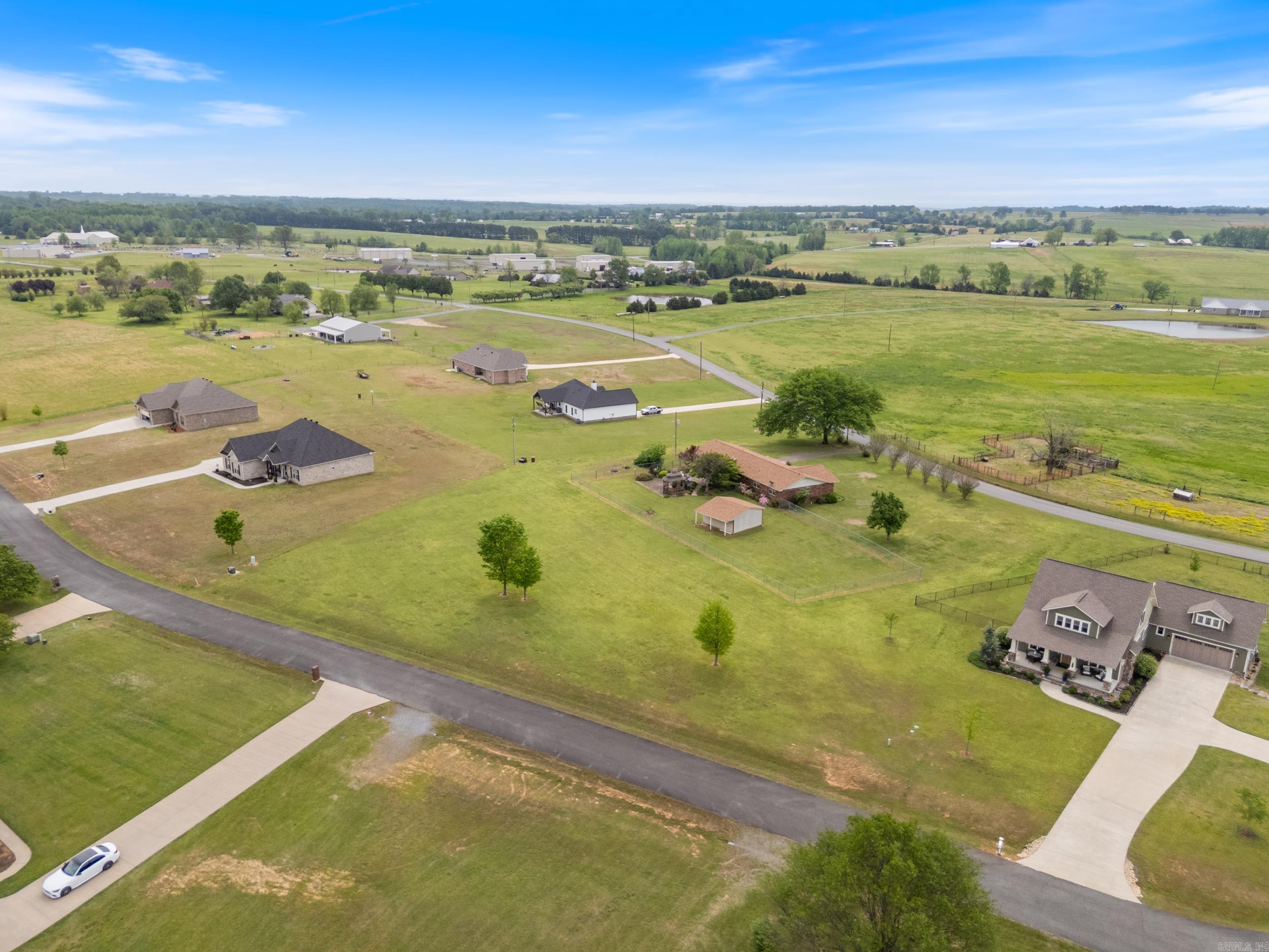 99  Win Meadow Lane  Greenbrier, AR