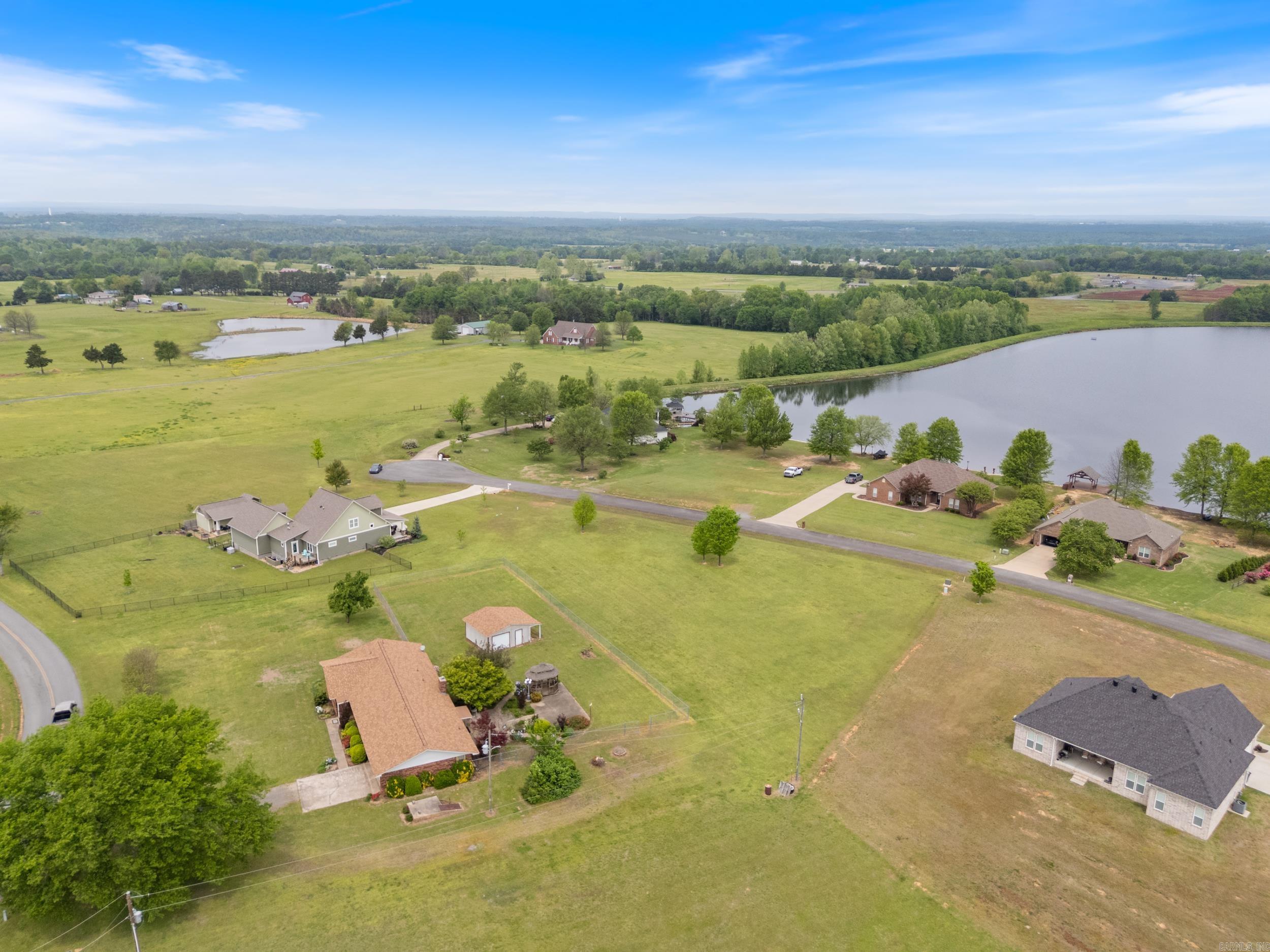 99  Win Meadow Lane  Greenbrier, AR
